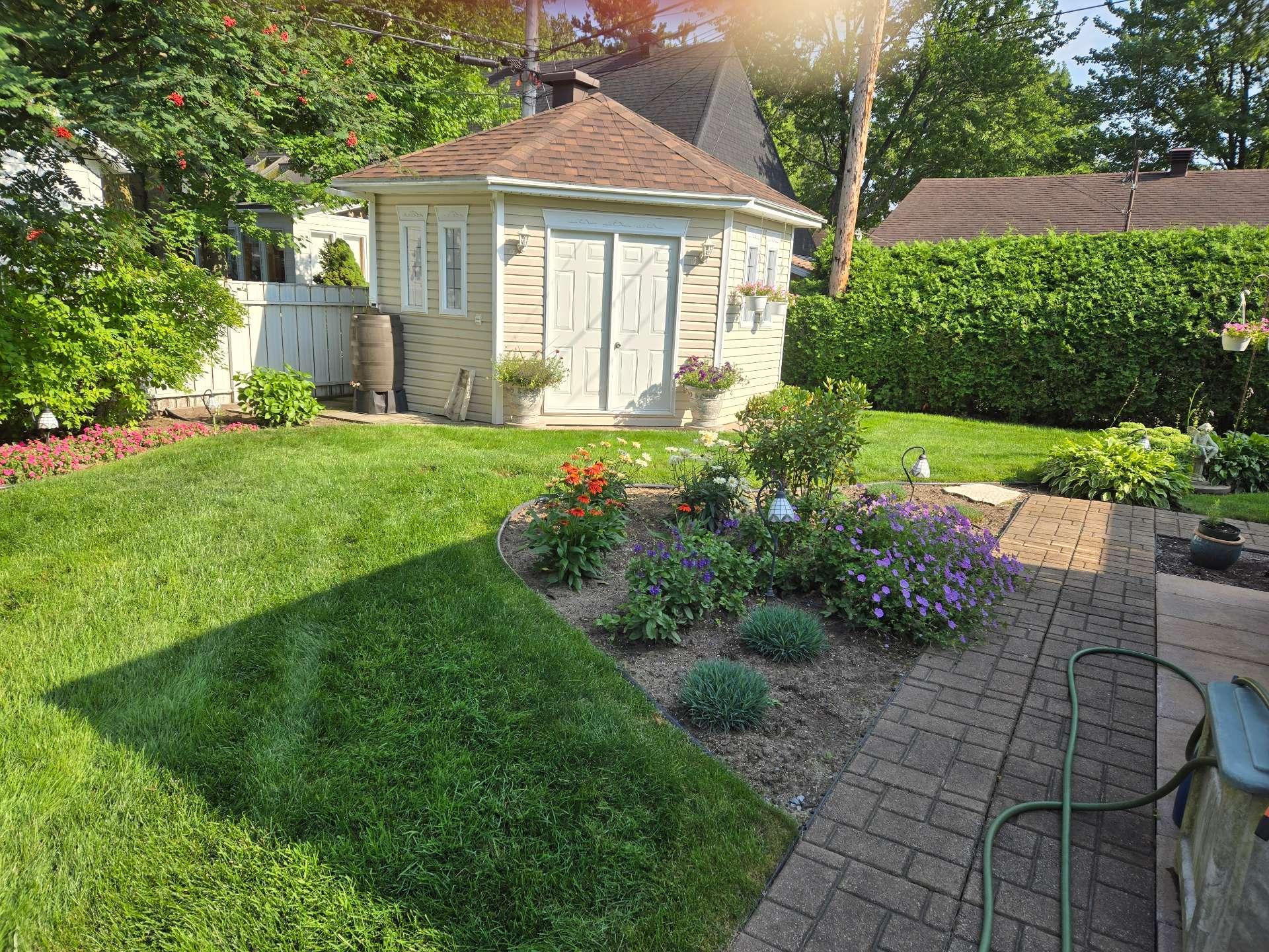 









3830


Rue Dompierre

,
Trois-Rivières,




QC
G8Y4Y6

