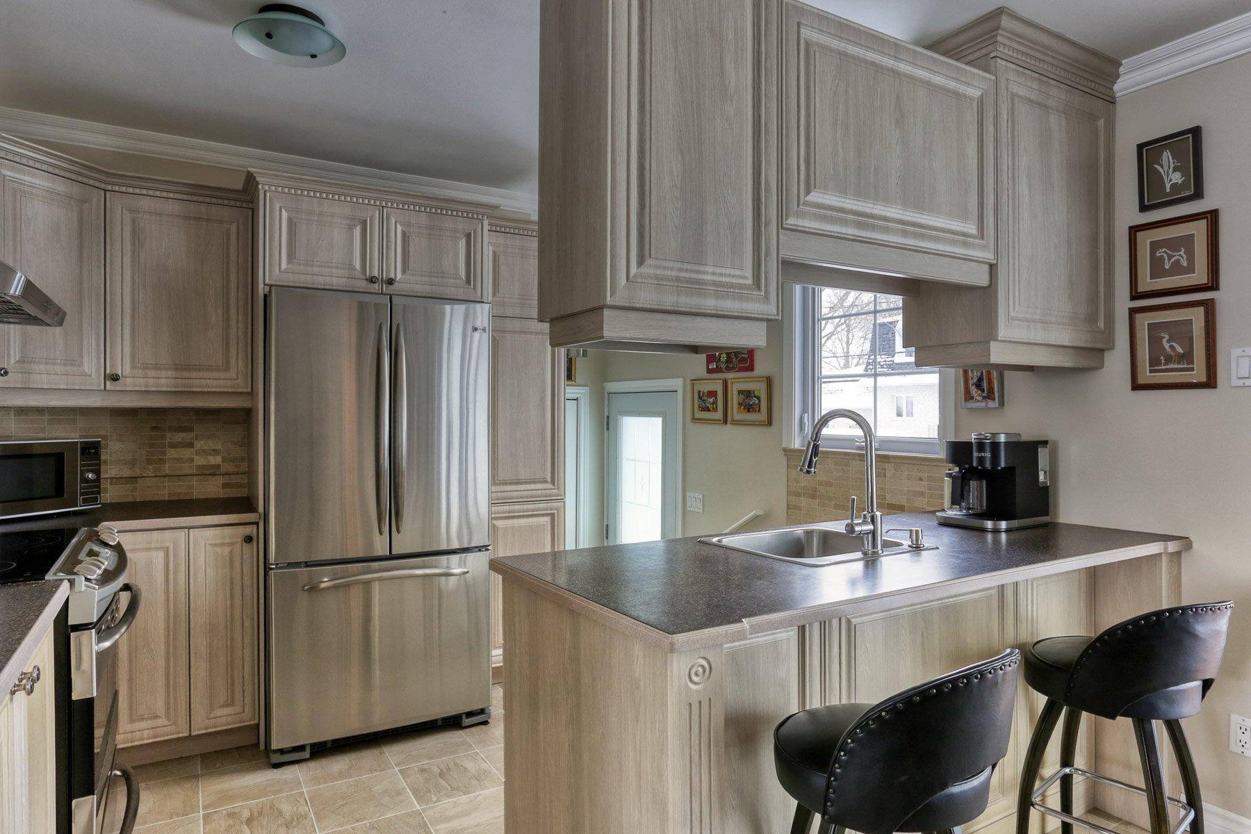 









3830


Rue Dompierre

,
Trois-Rivières,




QC
G8Y4Y6

