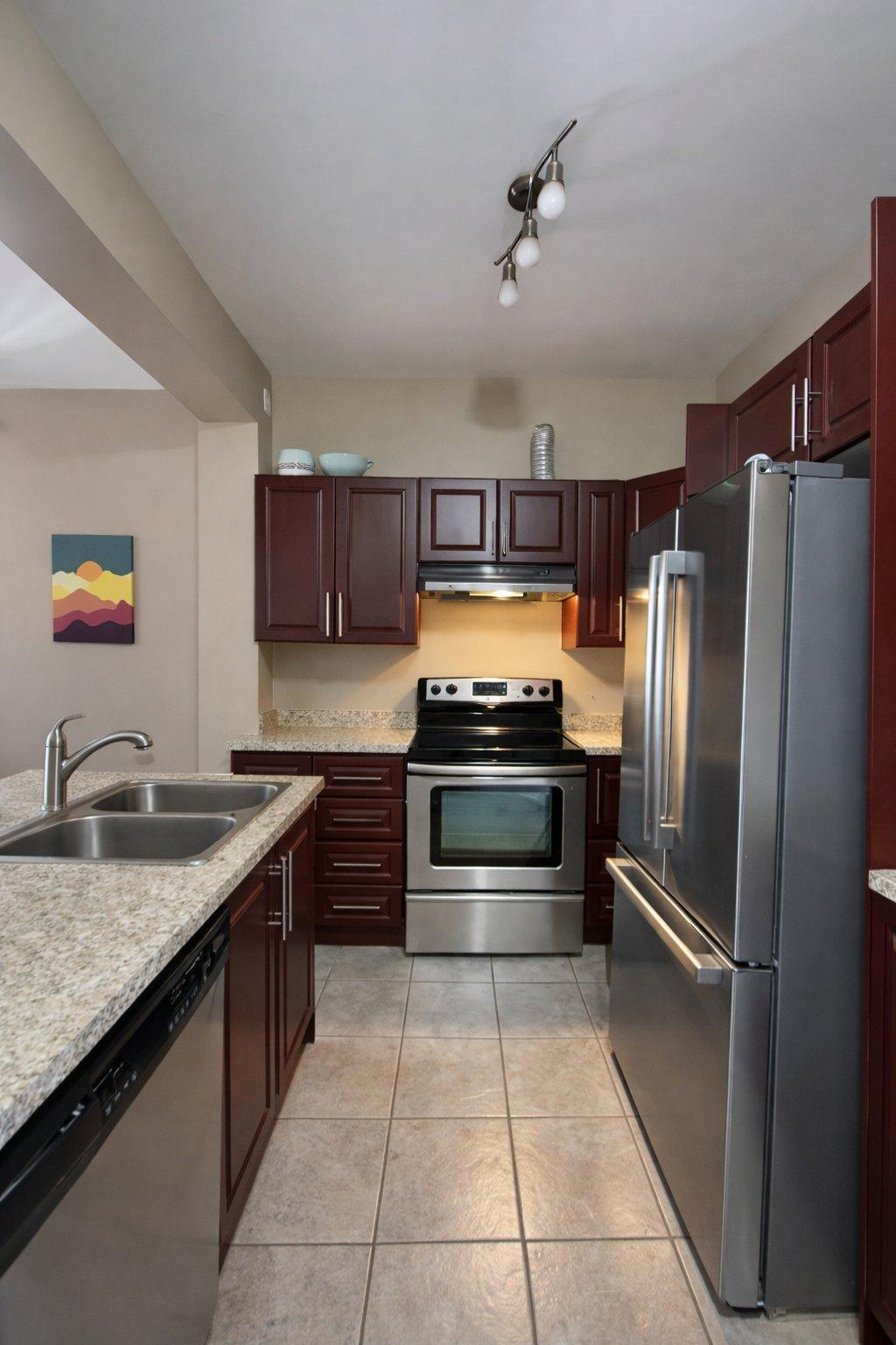 









3553


Boul. Décarie

,
Montréal (Côte-des-Neiges/Notre-Dame-de-Grâce),




QC
H4A3J4

