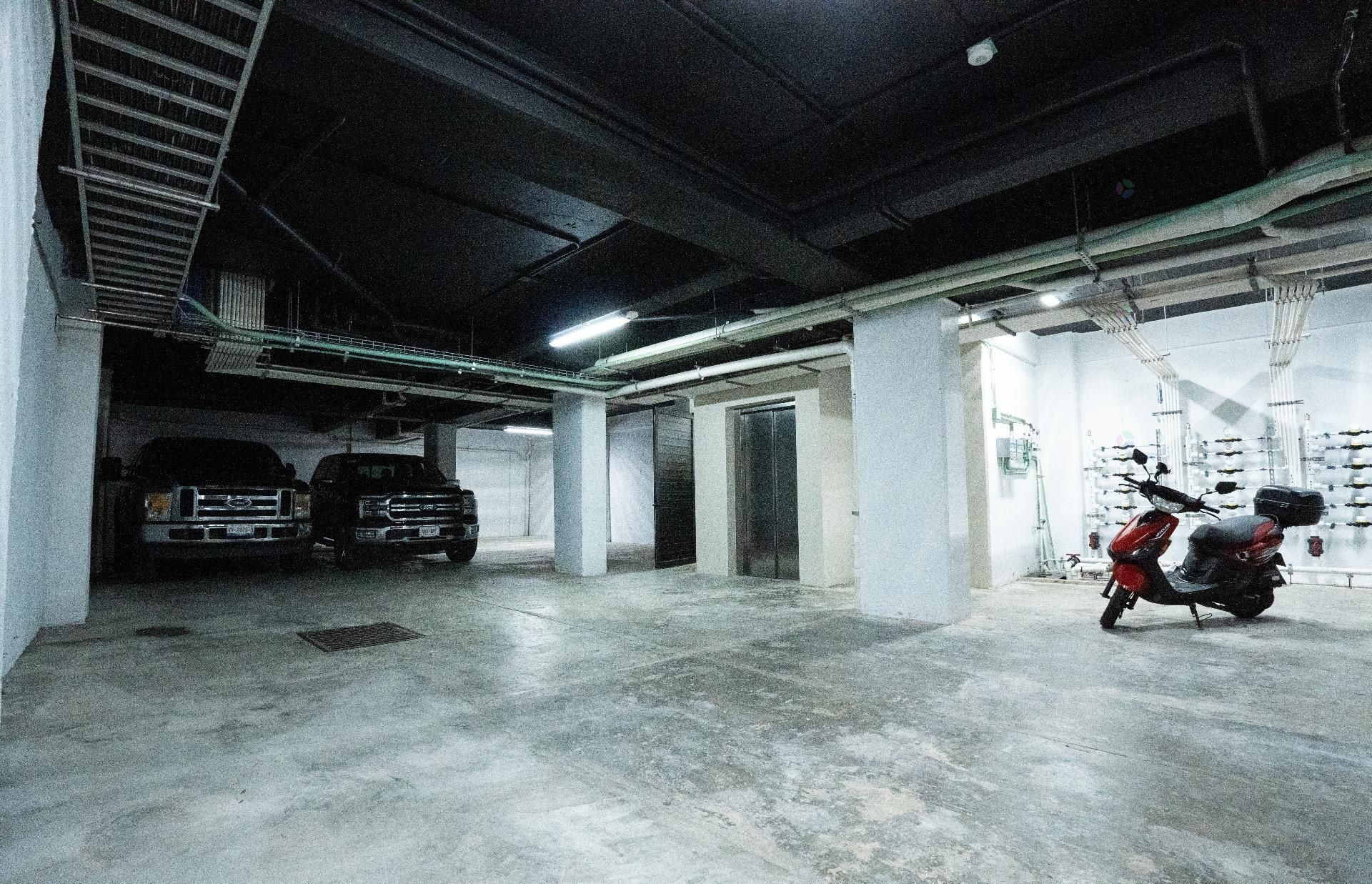 









1


Av. CTM, Zazil-ha, Playa Del Carmen, Q.R. Mexique

, 504,
Autres pays / Other countries,





77720

