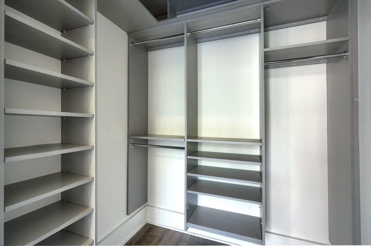 









454


Rue De La Gauchetière O.

, 501-502,
Montréal (Ville-Marie),




QC
H2Z1E3

