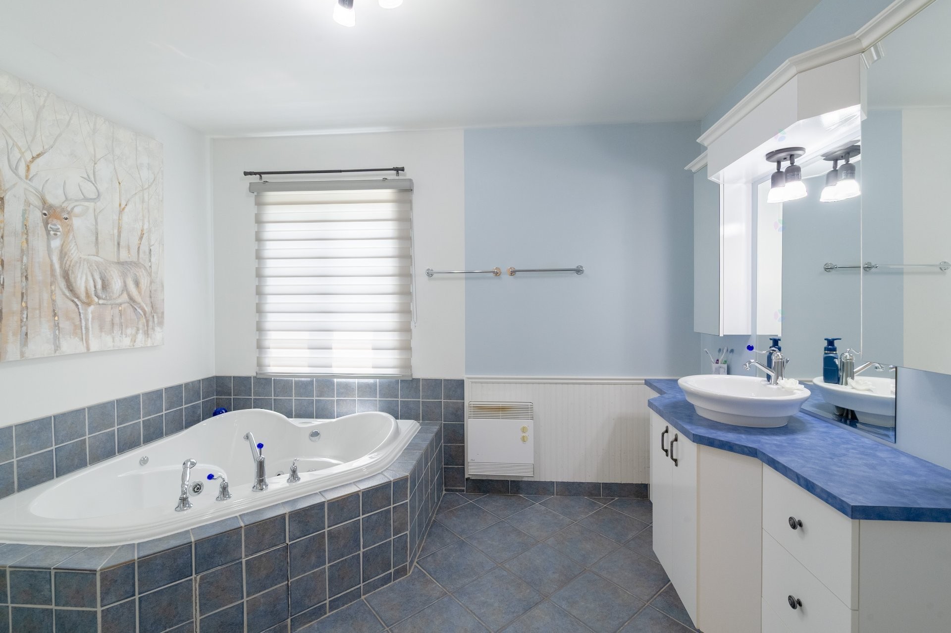 









202


25e Rue O.

,
Venise-en-Québec,




QC
J0J2K0

