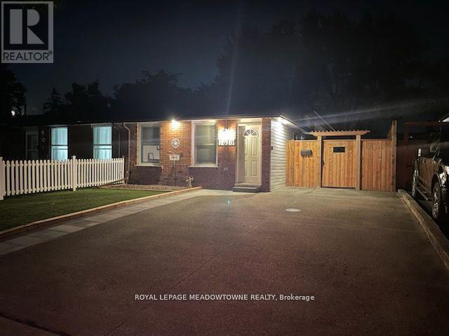 












7010 BONNIE STREET

,
Niagara Falls,




Ontario
L2G7L1

