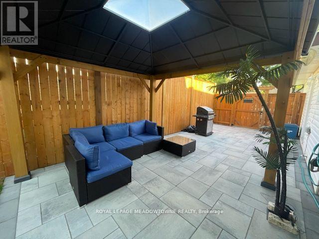 












7010 BONNIE STREET

,
Niagara Falls,




Ontario
L2G7L1

