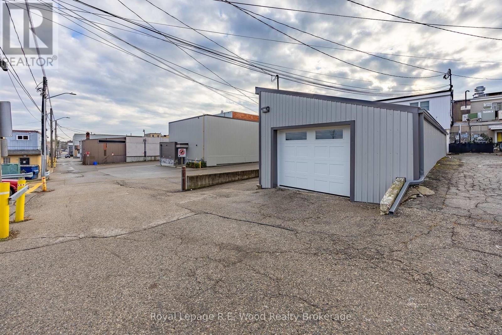 












20 CAT ALLEY

,
Tillsonburg,




Ontario
N4G0C8

