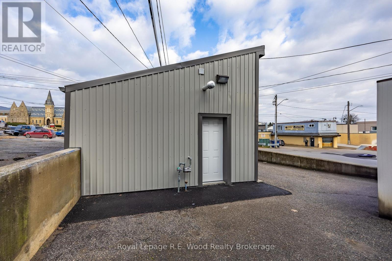 












20 CAT ALLEY

,
Tillsonburg,




Ontario
N4G0C8


