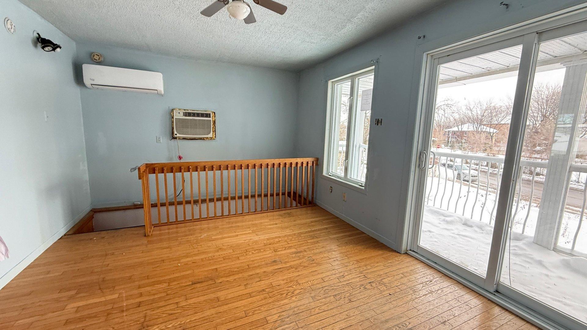 









11373


Rue Victoria

,
Montréal-Est,




QC
H1B2P1

