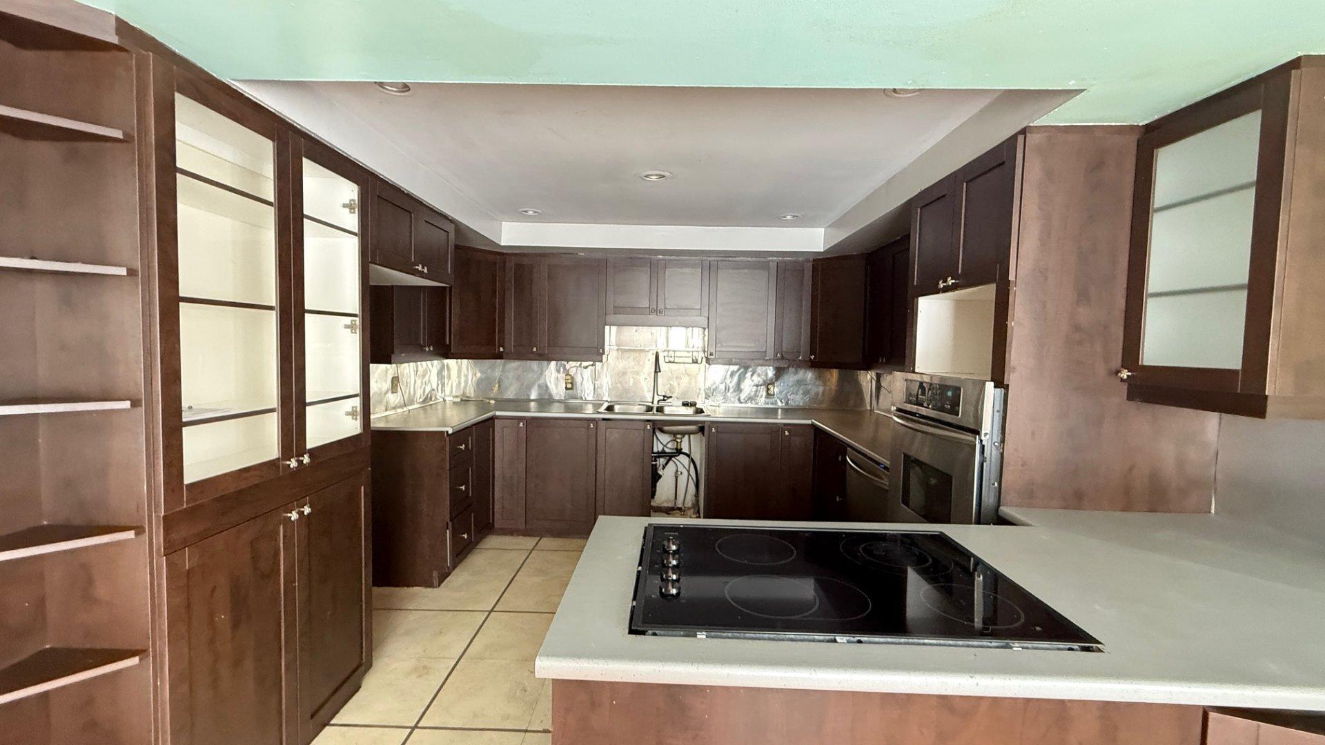 









11373


Rue Victoria

,
Montréal-Est,




QC
H1B2P1

