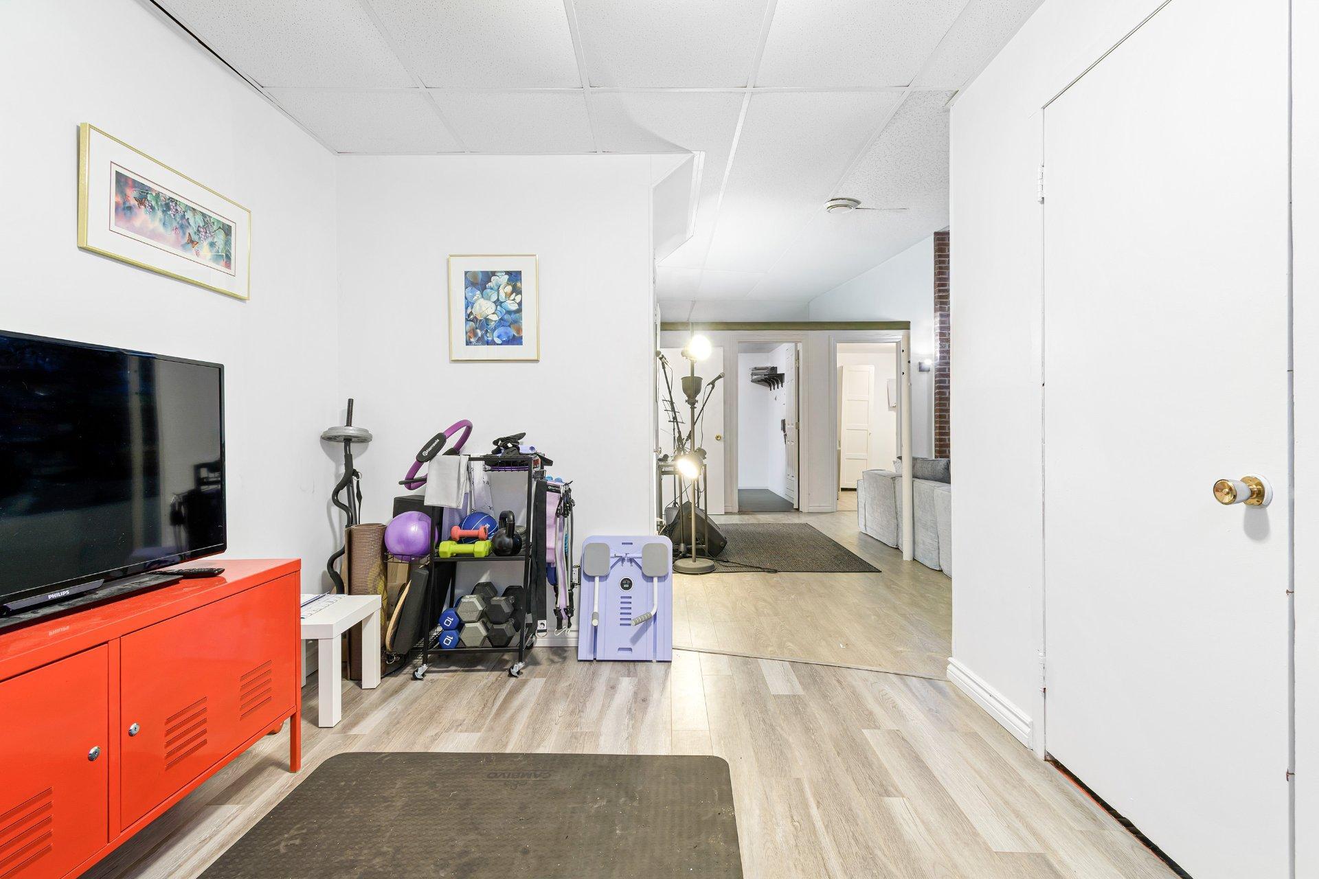 









115


Rue Kenny

,
Lachute,




QC
J8H4A4

