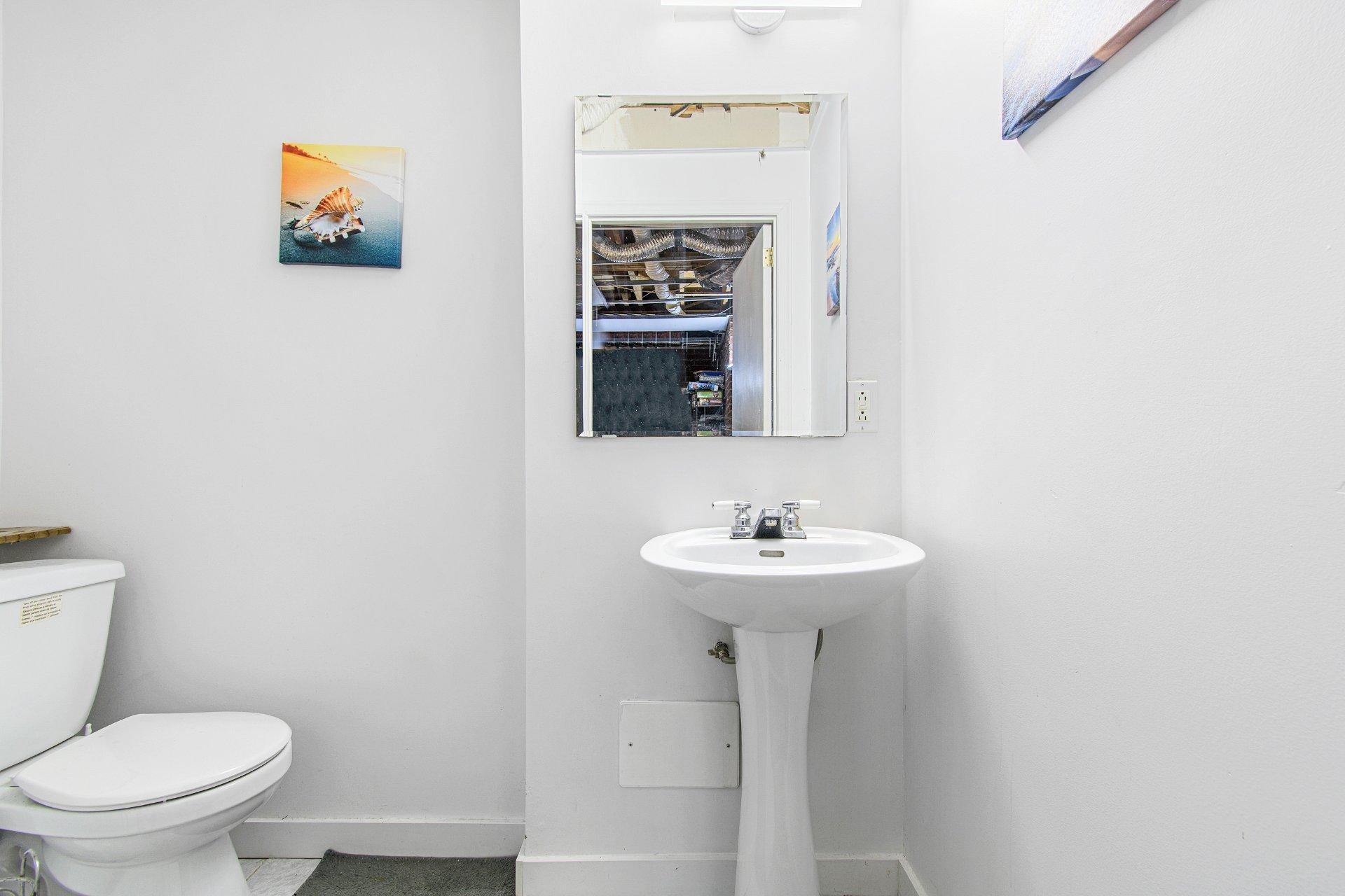 









115


Rue Kenny

,
Lachute,




QC
J8H4A4

