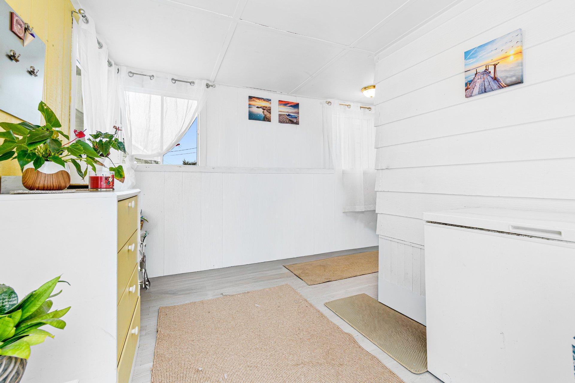 









115


Rue Kenny

,
Lachute,




QC
J8H4A4

