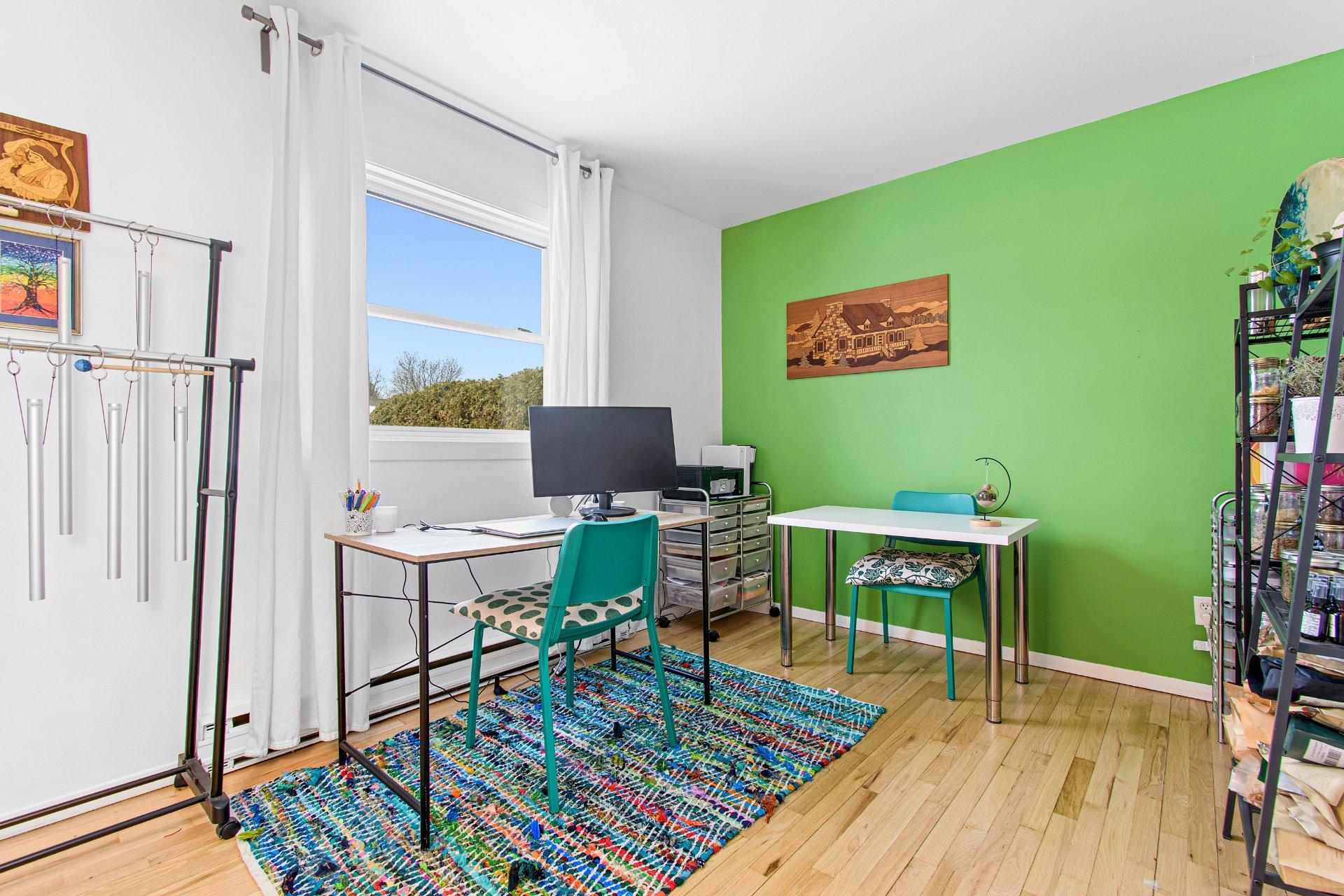 









115


Rue Kenny

,
Lachute,




QC
J8H4A4

