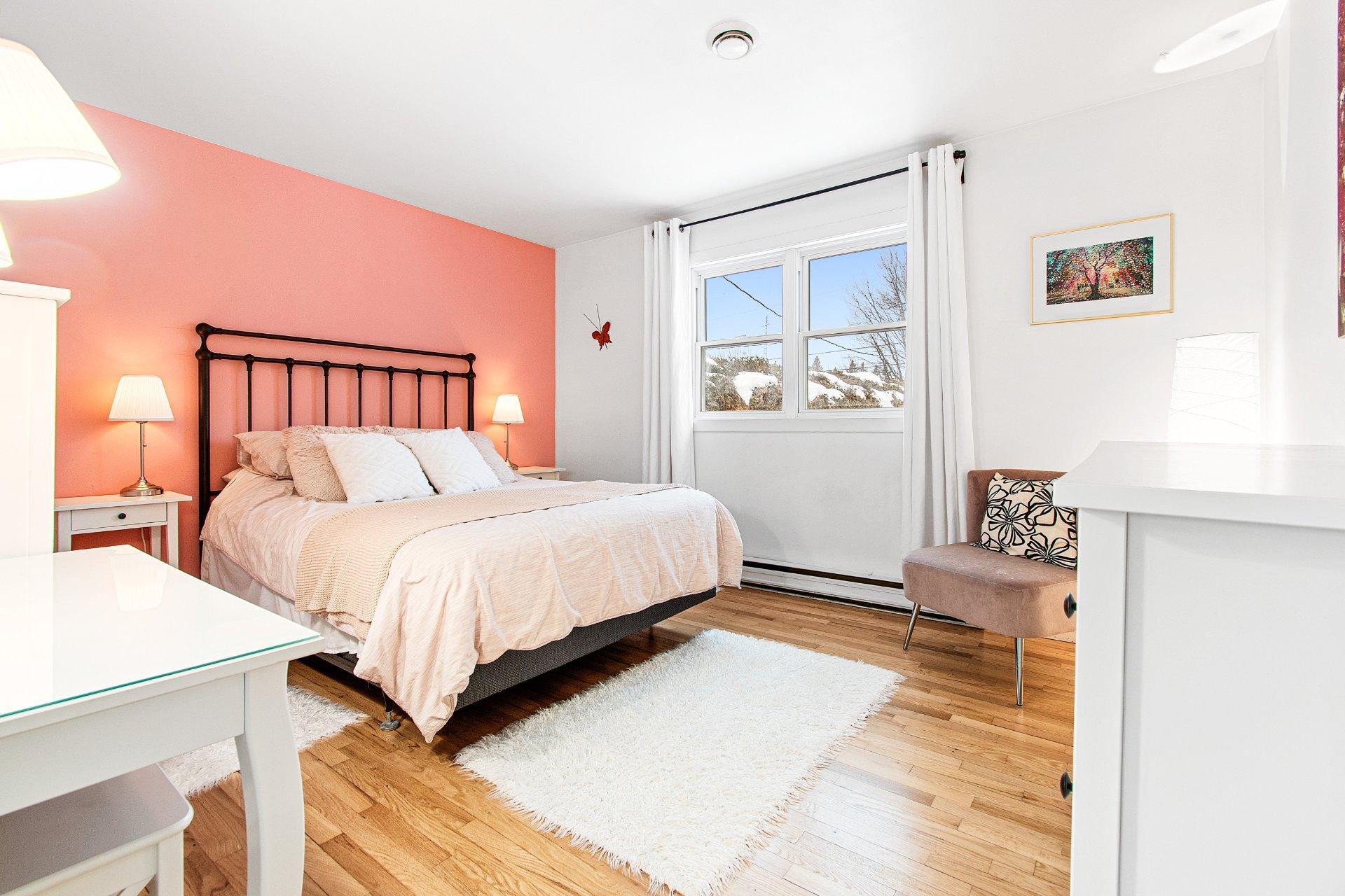 









115


Rue Kenny

,
Lachute,




QC
J8H4A4

