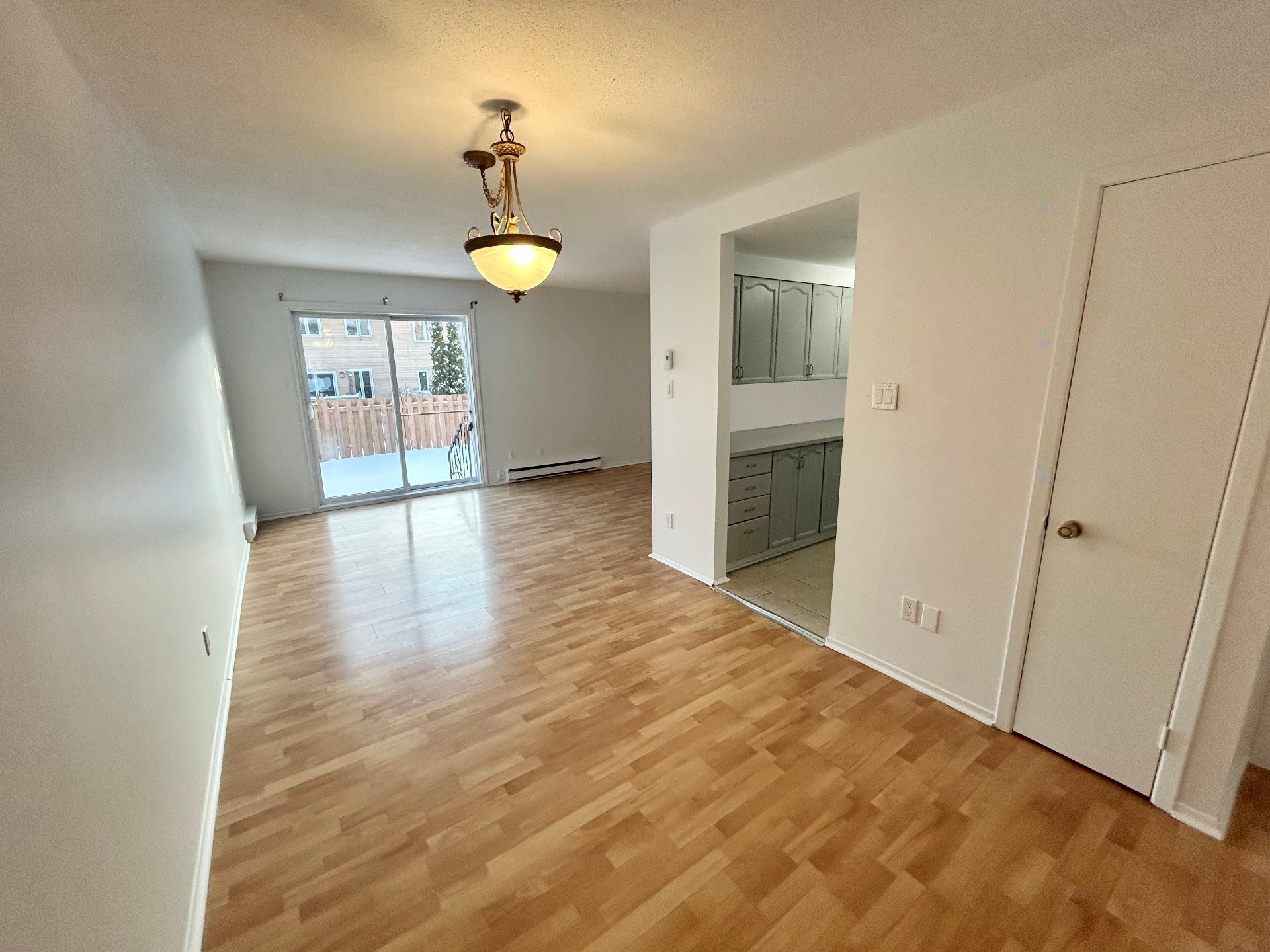 









22


Rue de Soulanges

,
Gatineau (Gatineau),




QC
J8T7E4

