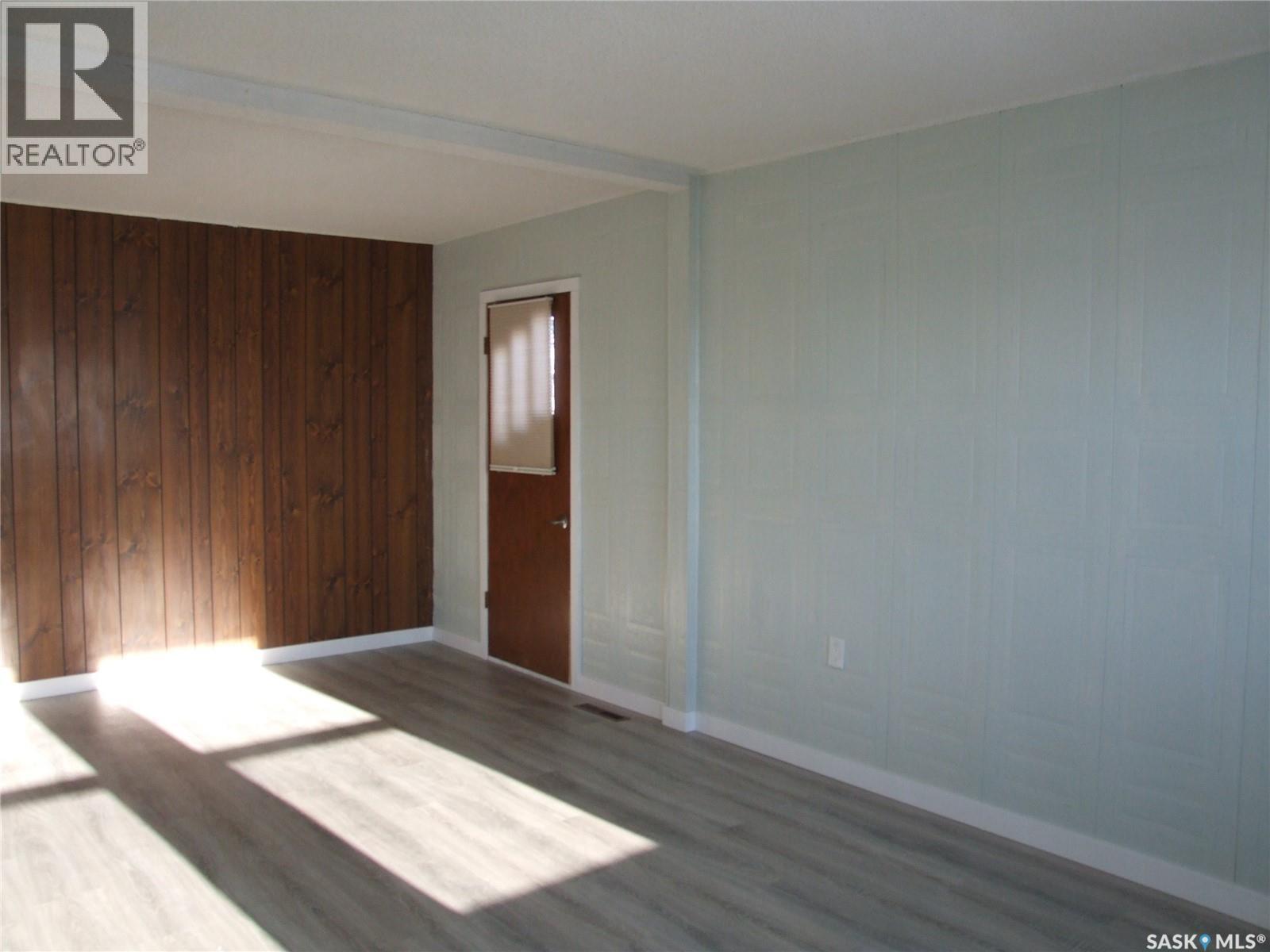 












113 Railway AVENUE

,
Richmound,




Saskatchewan
S0N2E0

