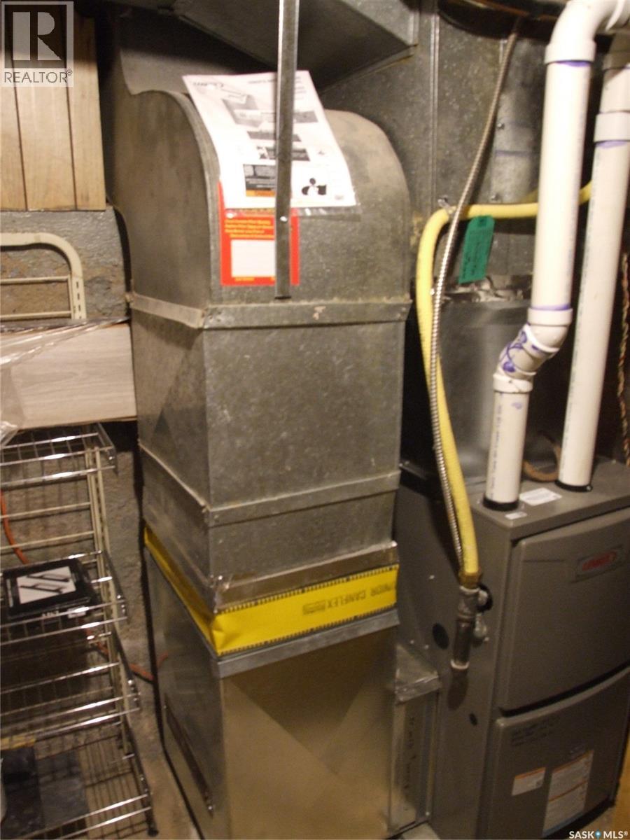 












113 Railway AVENUE

,
Richmound,




Saskatchewan
S0N2E0

