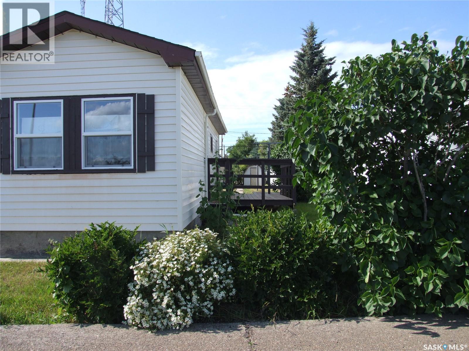 












113 Railway AVENUE

,
Richmound,




Saskatchewan
S0N2E0

