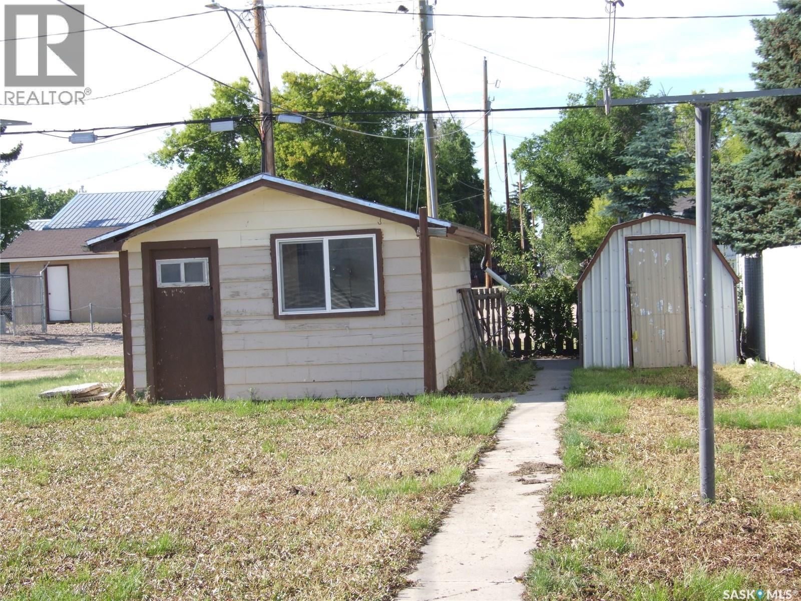 












113 Railway AVENUE

,
Richmound,




Saskatchewan
S0N2E0

