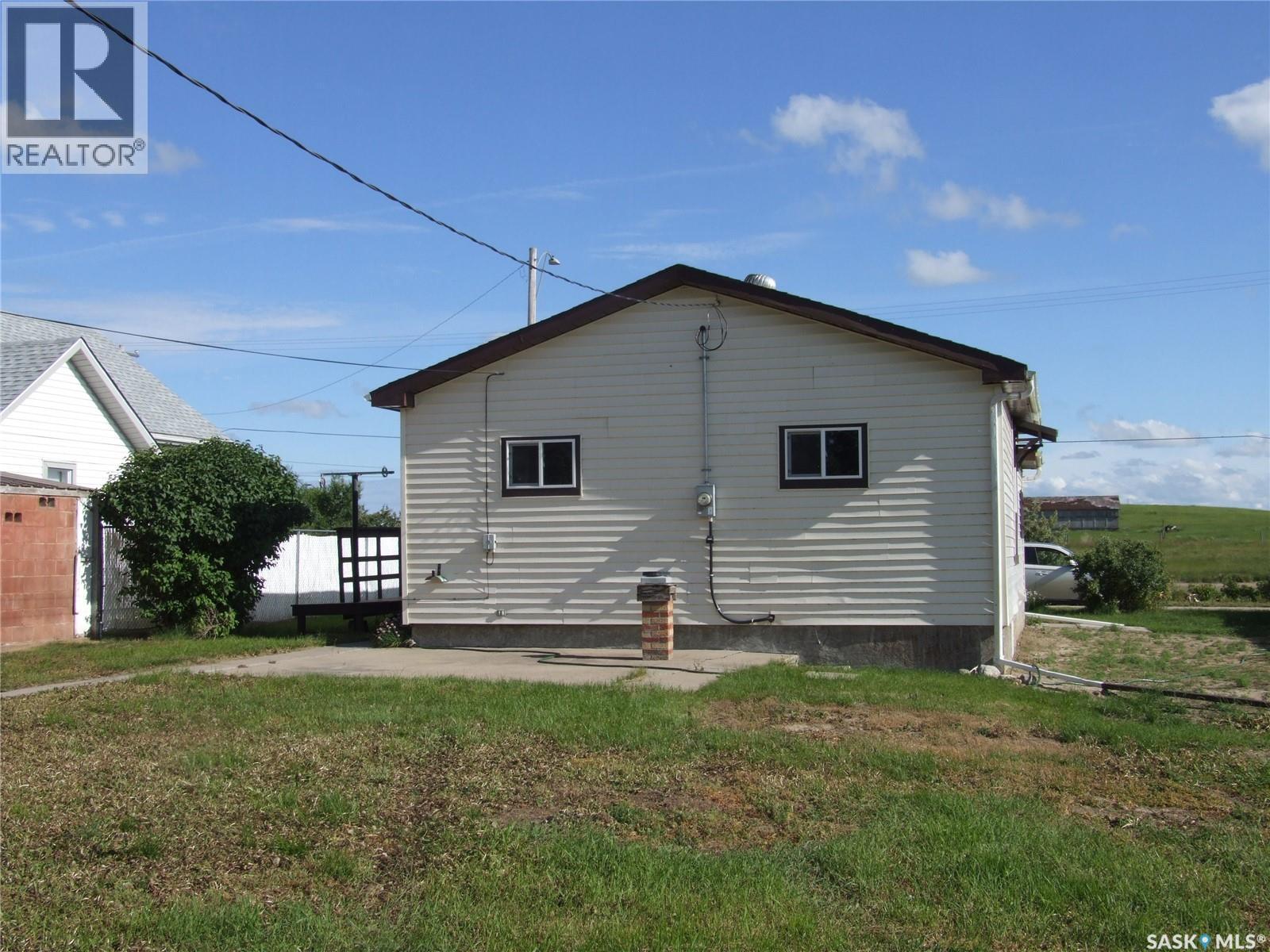 












113 Railway AVENUE

,
Richmound,




Saskatchewan
S0N2E0


