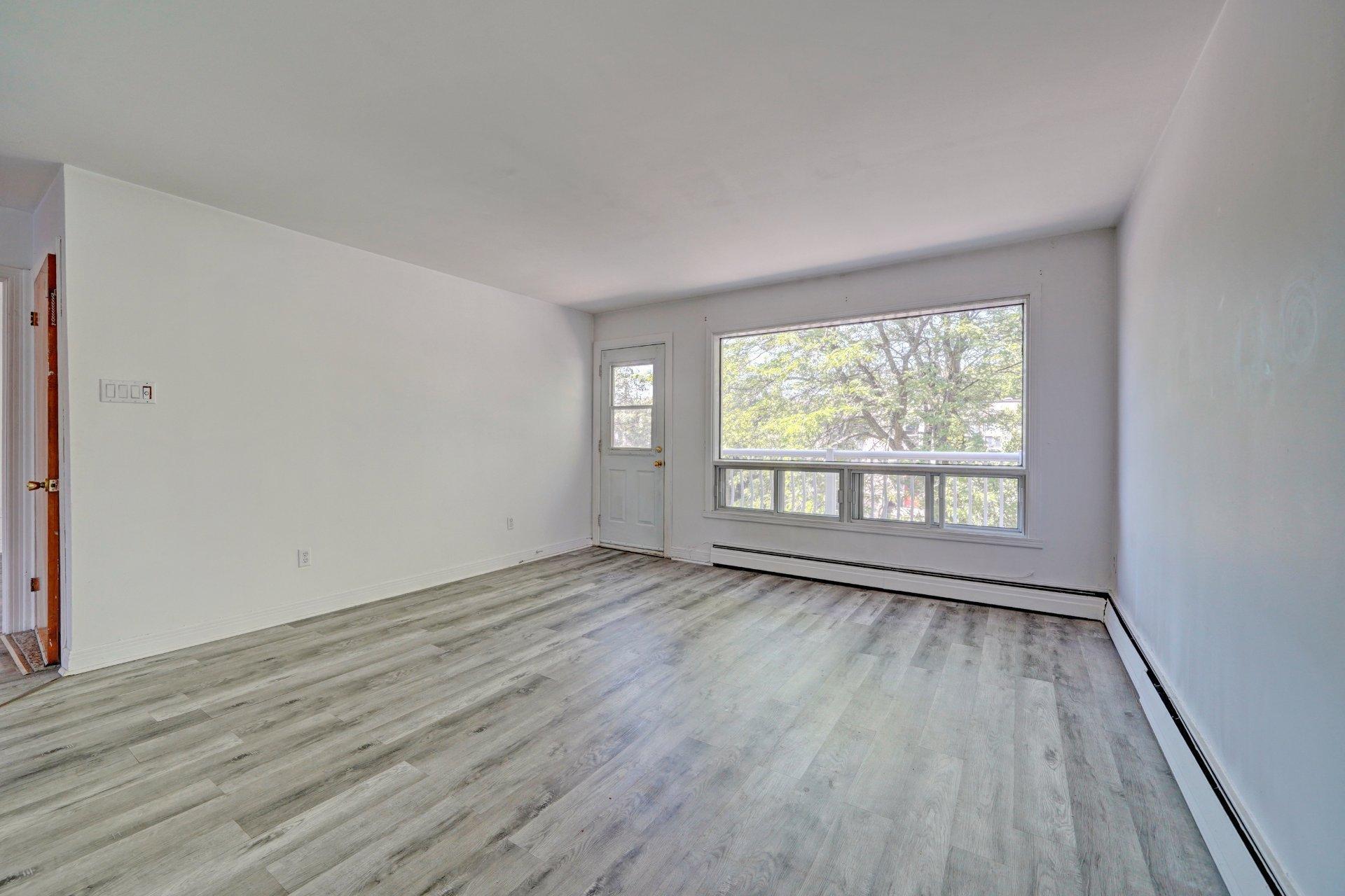 









6712


Rue Hamilton

,
Montréal (Le Sud-Ouest),




QC
H4E3C7

