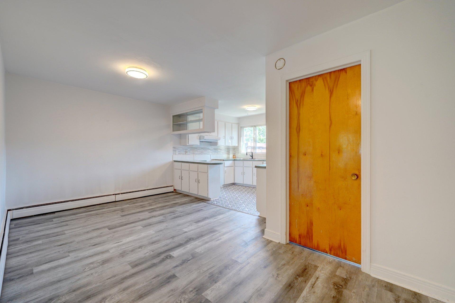 









6712


Rue Hamilton

,
Montréal (Le Sud-Ouest),




QC
H4E3C7

