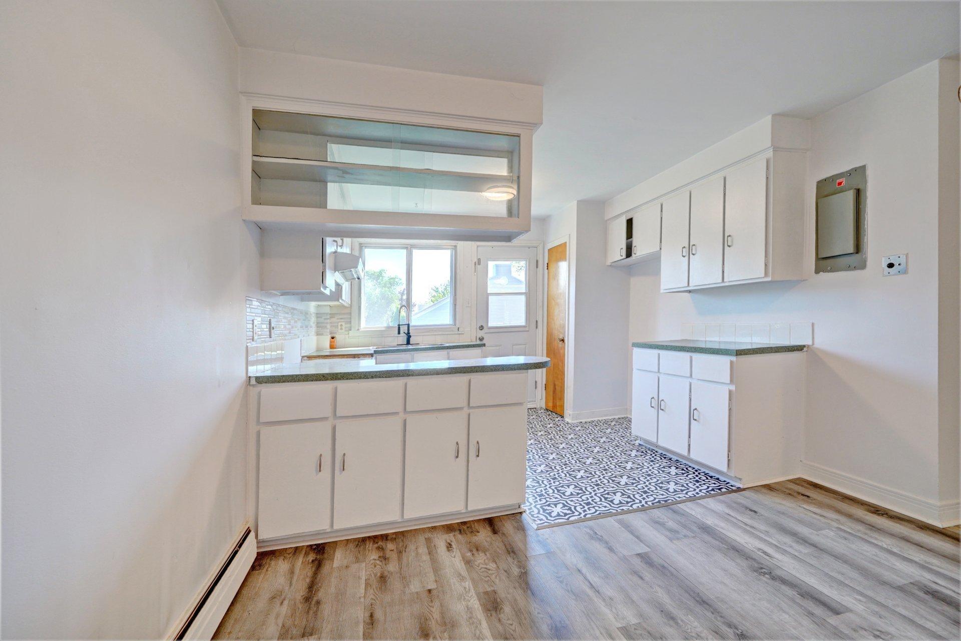 









6712


Rue Hamilton

,
Montréal (Le Sud-Ouest),




QC
H4E3C7

