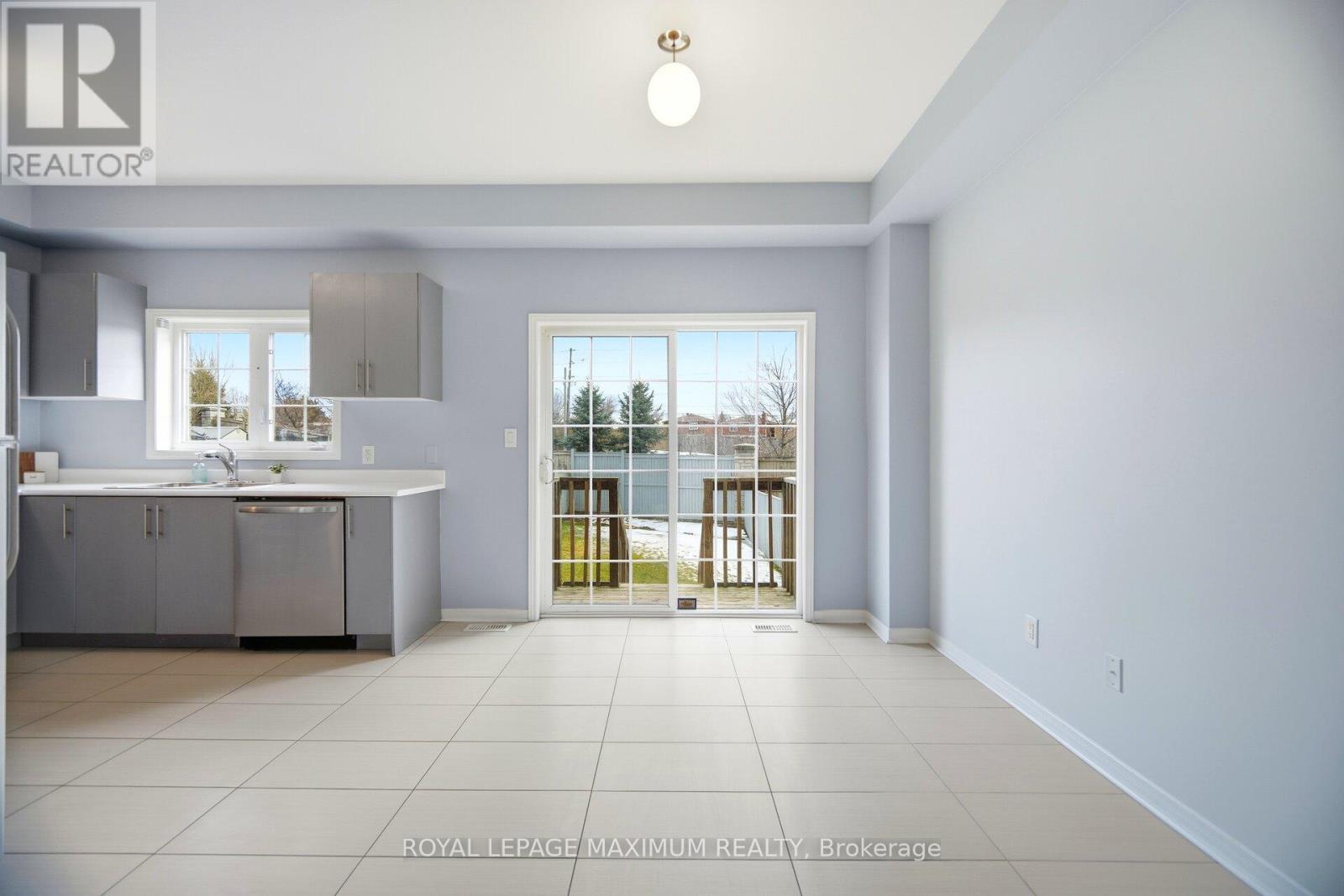 












162 GENTILE CIRCLE

,
Vaughan,




Ontario
L4H1G4

