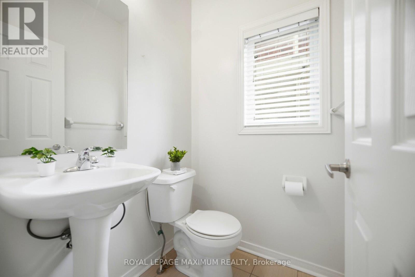 












162 GENTILE CIRCLE

,
Vaughan,




Ontario
L4H1G4

