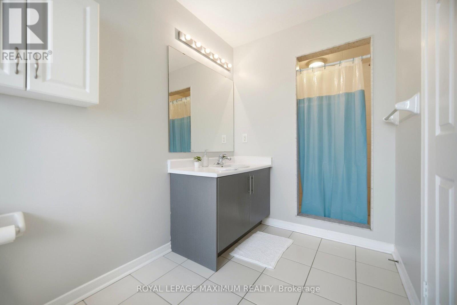 












162 GENTILE CIRCLE

,
Vaughan,




Ontario
L4H1G4

