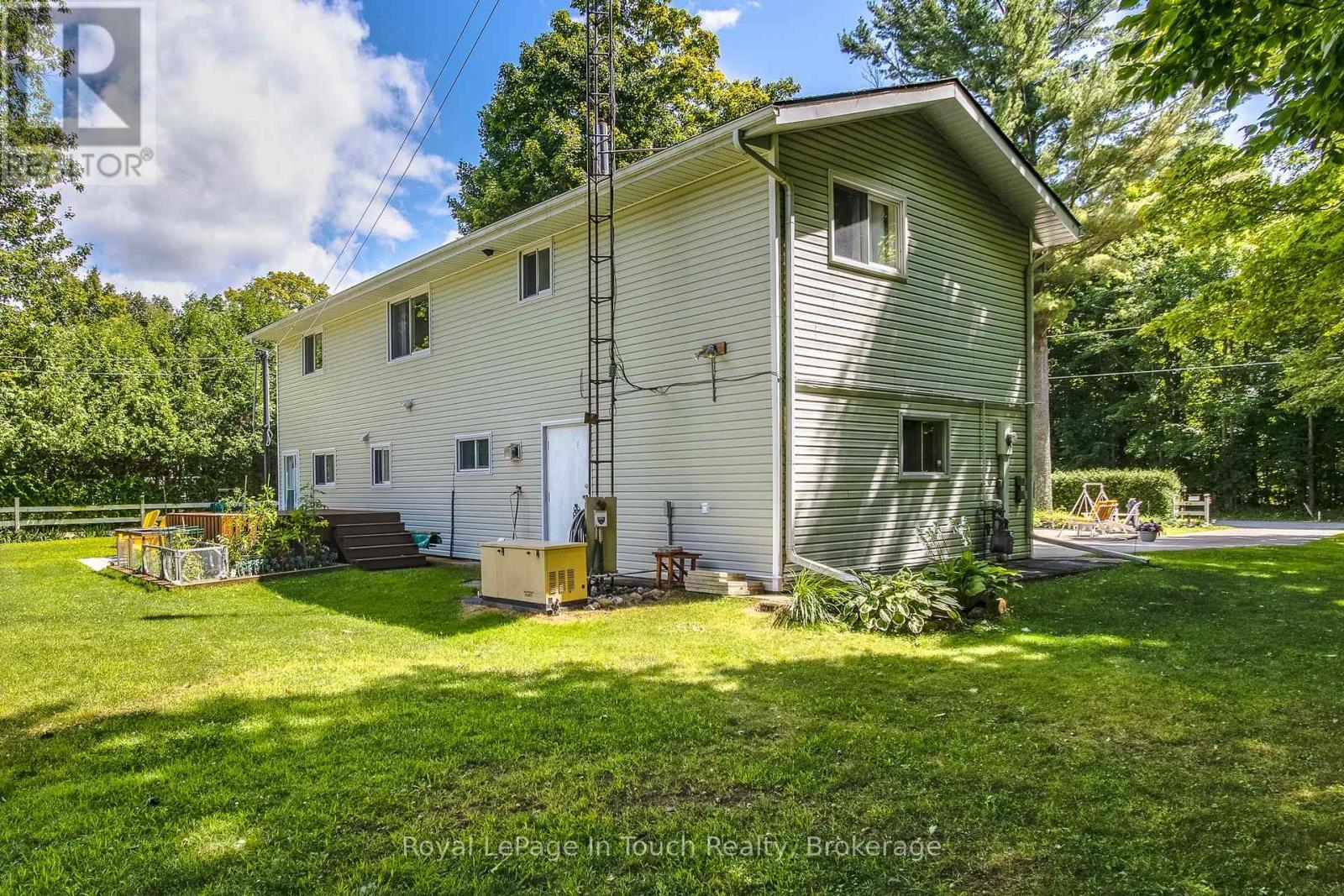 












682 CONCESSION 15 ROAD W

,
Tiny,




Ontario
L9M0H7

