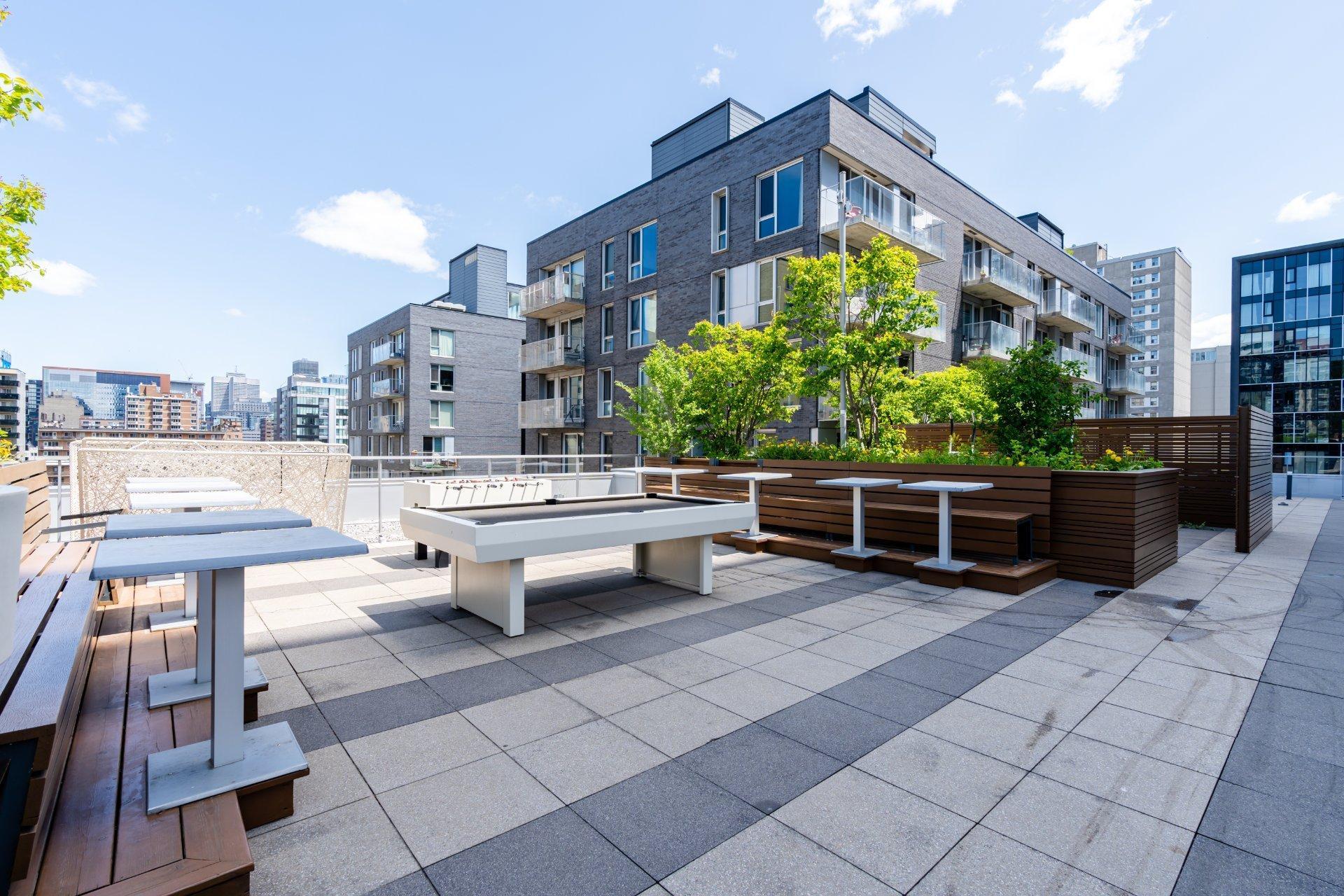 









1414


Rue Chomedey

, 2048,
Montréal (Ville-Marie),




QC
H3H0A2

