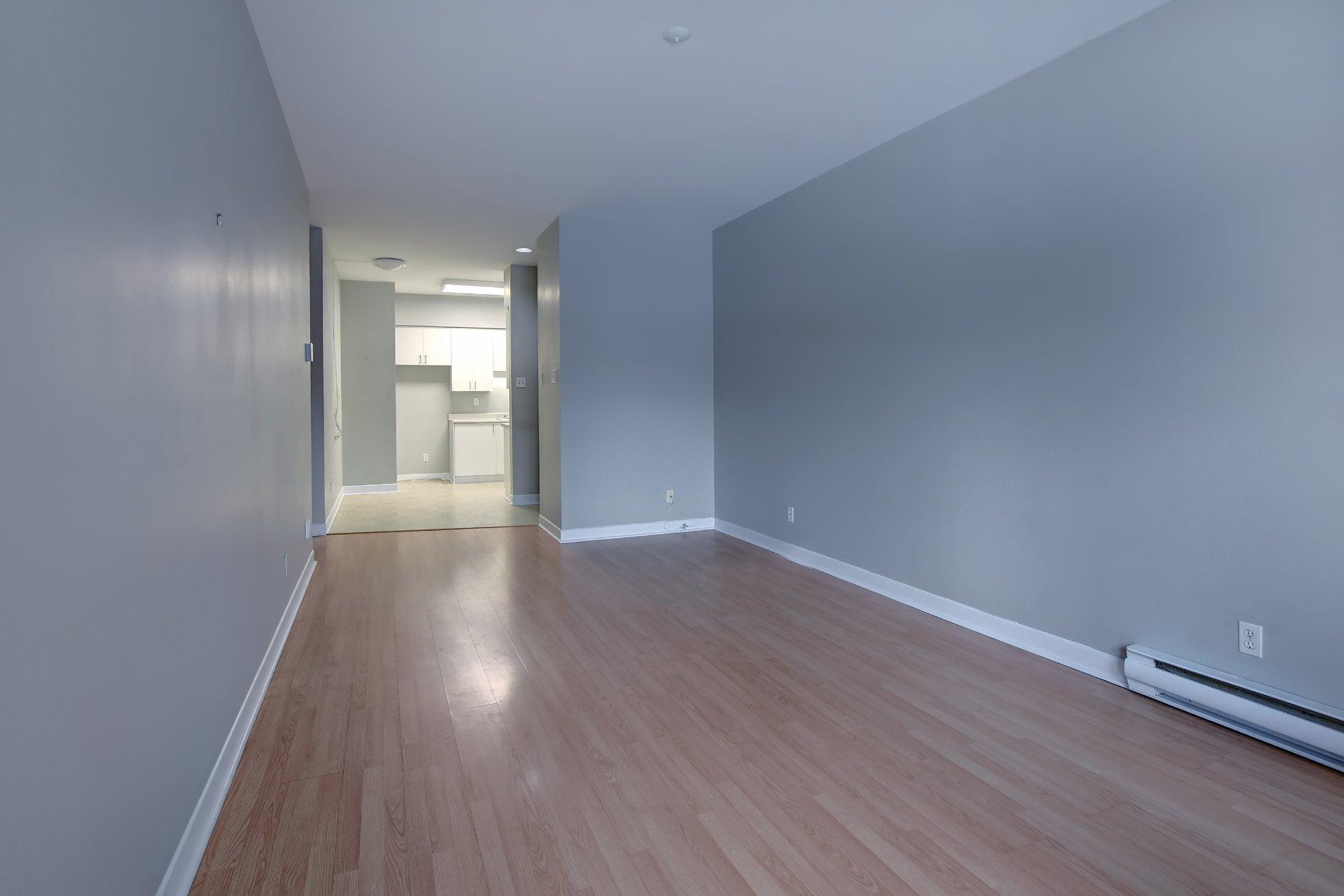 









305


Rue Laviolette

, 104,
Saint-Jérôme,




QC
J7Y4H7

