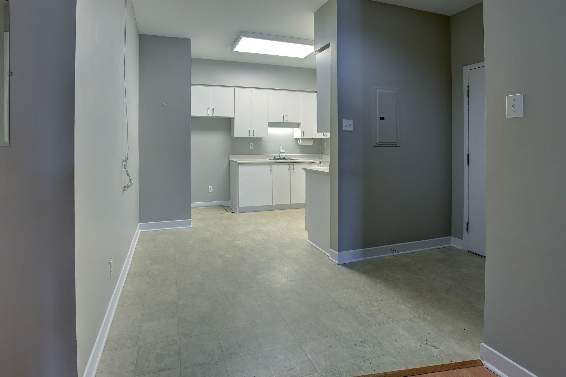 









305


Rue Laviolette

, 104,
Saint-Jérôme,




QC
J7Y4H7

