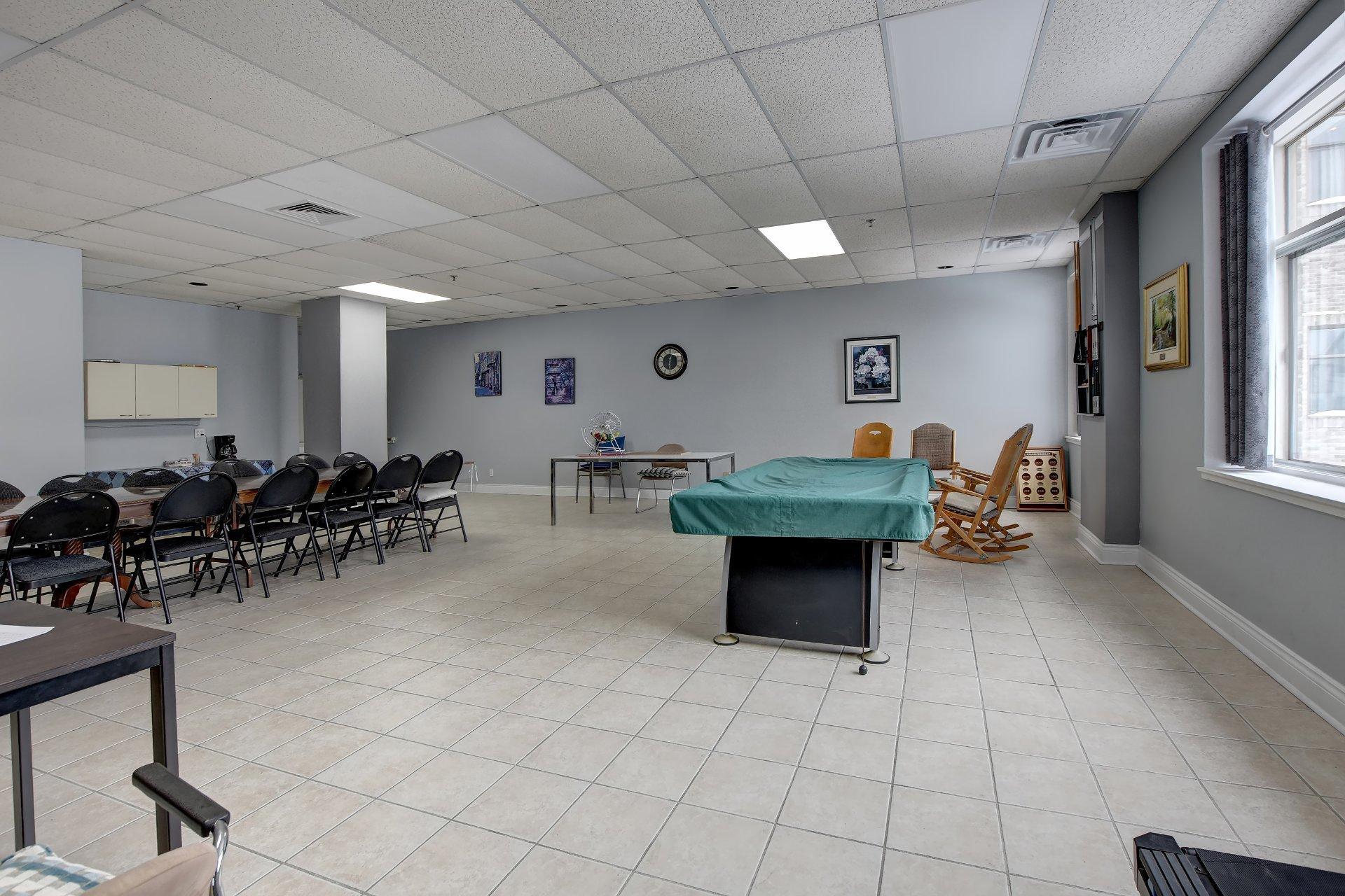 









305


Rue Laviolette

, 104,
Saint-Jérôme,




QC
J7Y4H7

