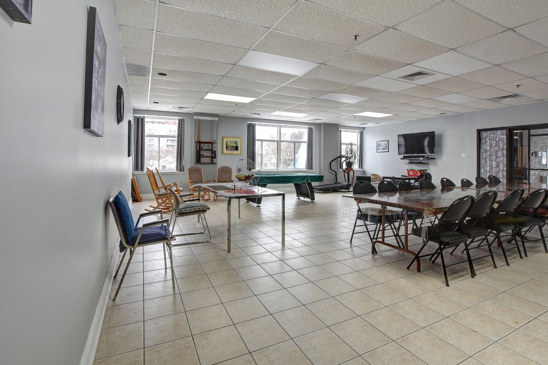 









305


Rue Laviolette

, 104,
Saint-Jérôme,




QC
J7Y4H7

