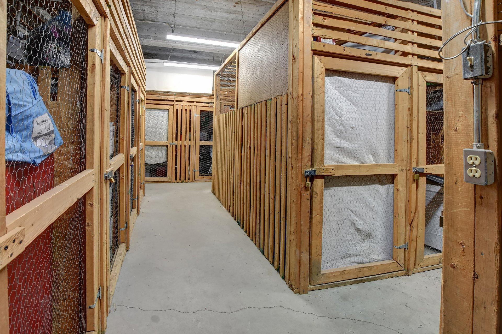 









305


Rue Laviolette

, 104,
Saint-Jérôme,




QC
J7Y4H7

