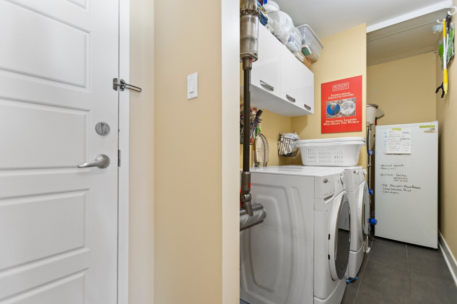 









795


Ch. du Bord-du-Lac-Lakeshore

, 409,
Dorval,




QC
H9S0A8

