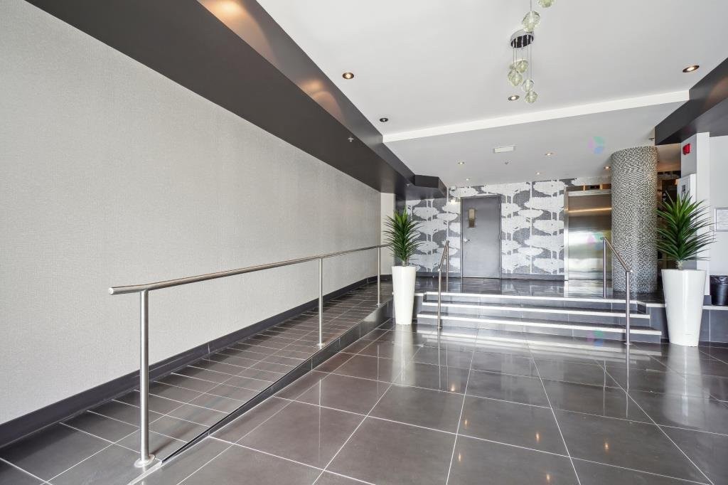 









795


Ch. du Bord-du-Lac-Lakeshore

, 409,
Dorval,




QC
H9S0A8

