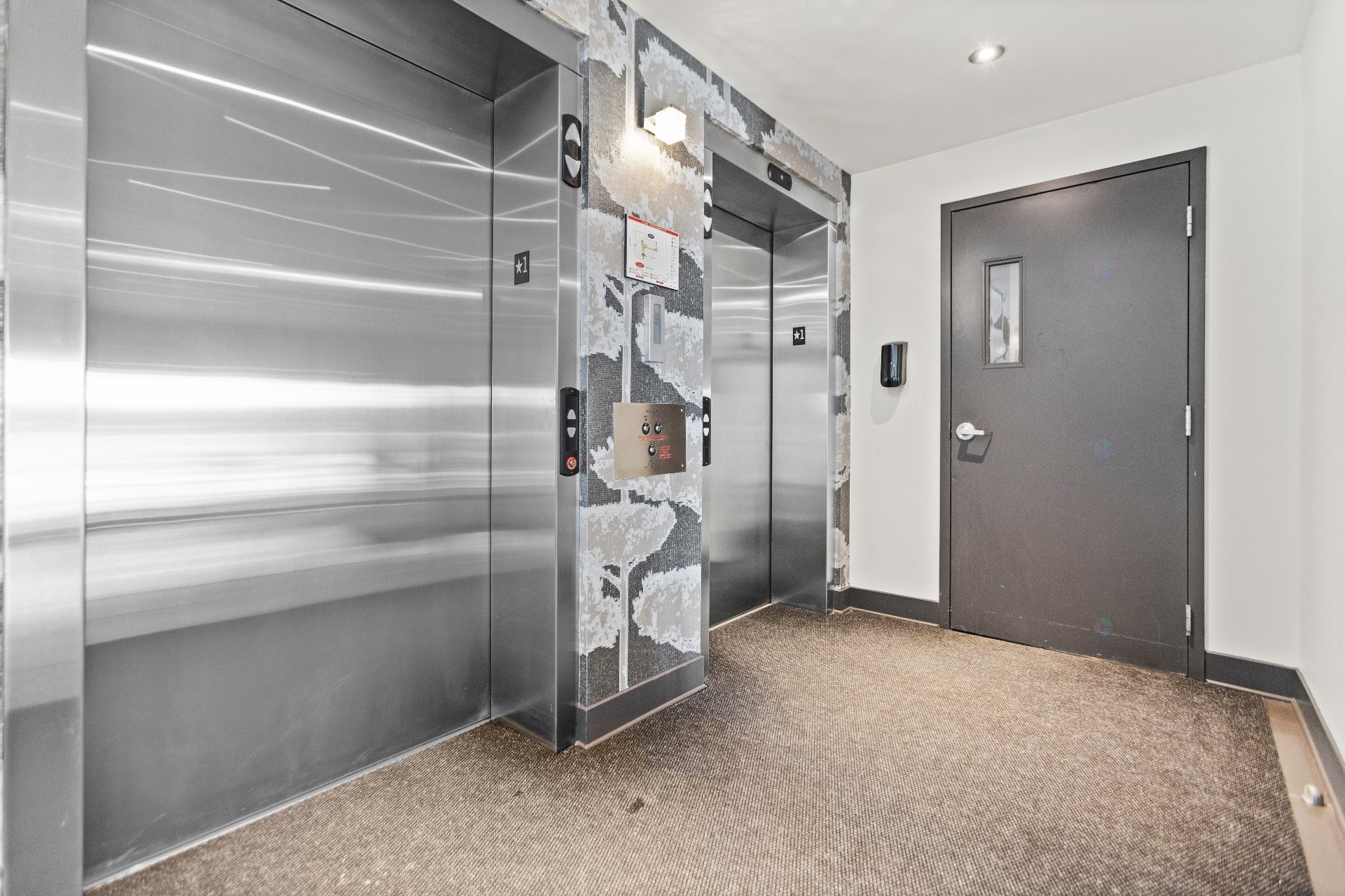 









795


Ch. du Bord-du-Lac-Lakeshore

, 409,
Dorval,




QC
H9S0A8

