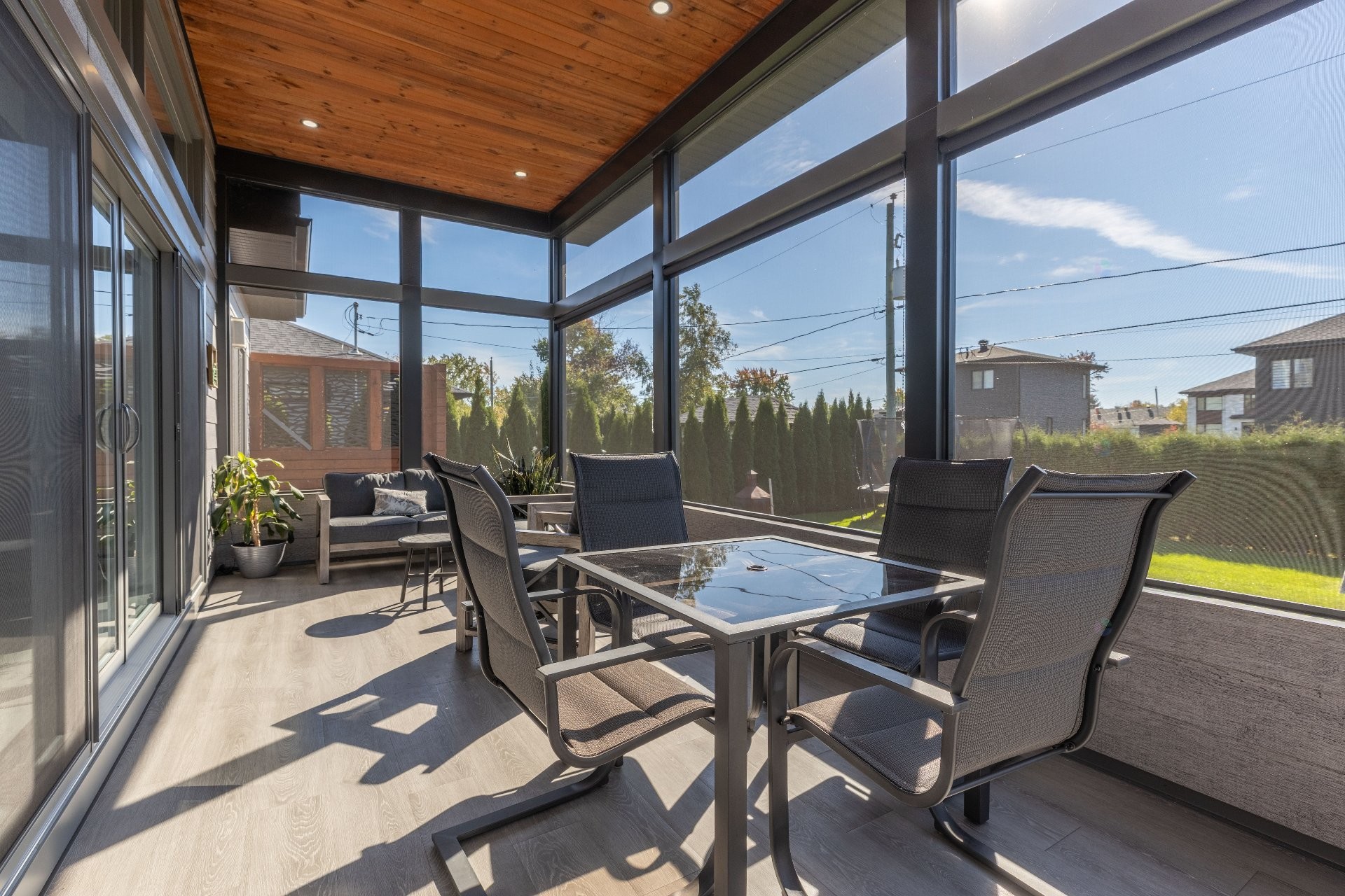 









251


Rue des Voiliers

,
Saint-Zotique,




QC
J0P1Z0

