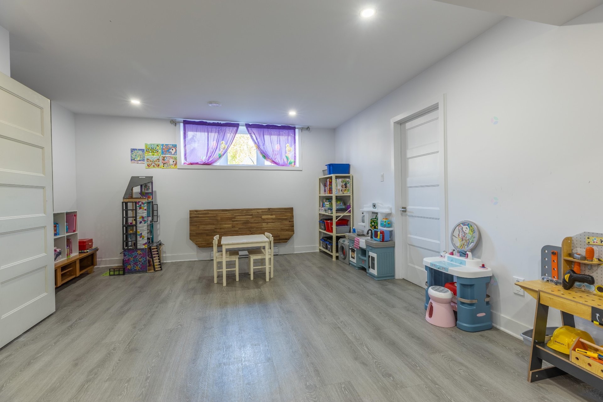 









251


Rue des Voiliers

,
Saint-Zotique,




QC
J0P1Z0

