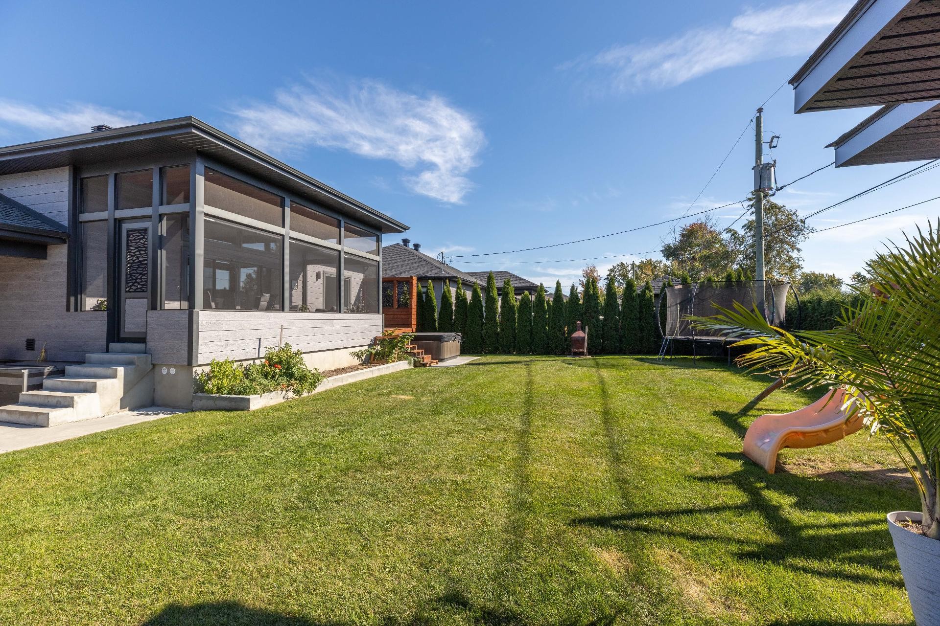 









251


Rue des Voiliers

,
Saint-Zotique,




QC
J0P1Z0

