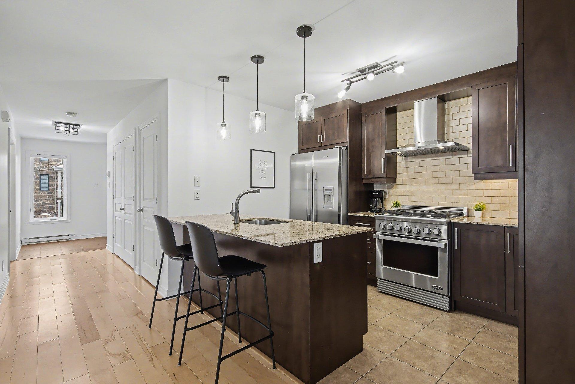 









190


Rue du Sanctuaire

, 5,
Sainte-Julie,




QC
J3E0B3

