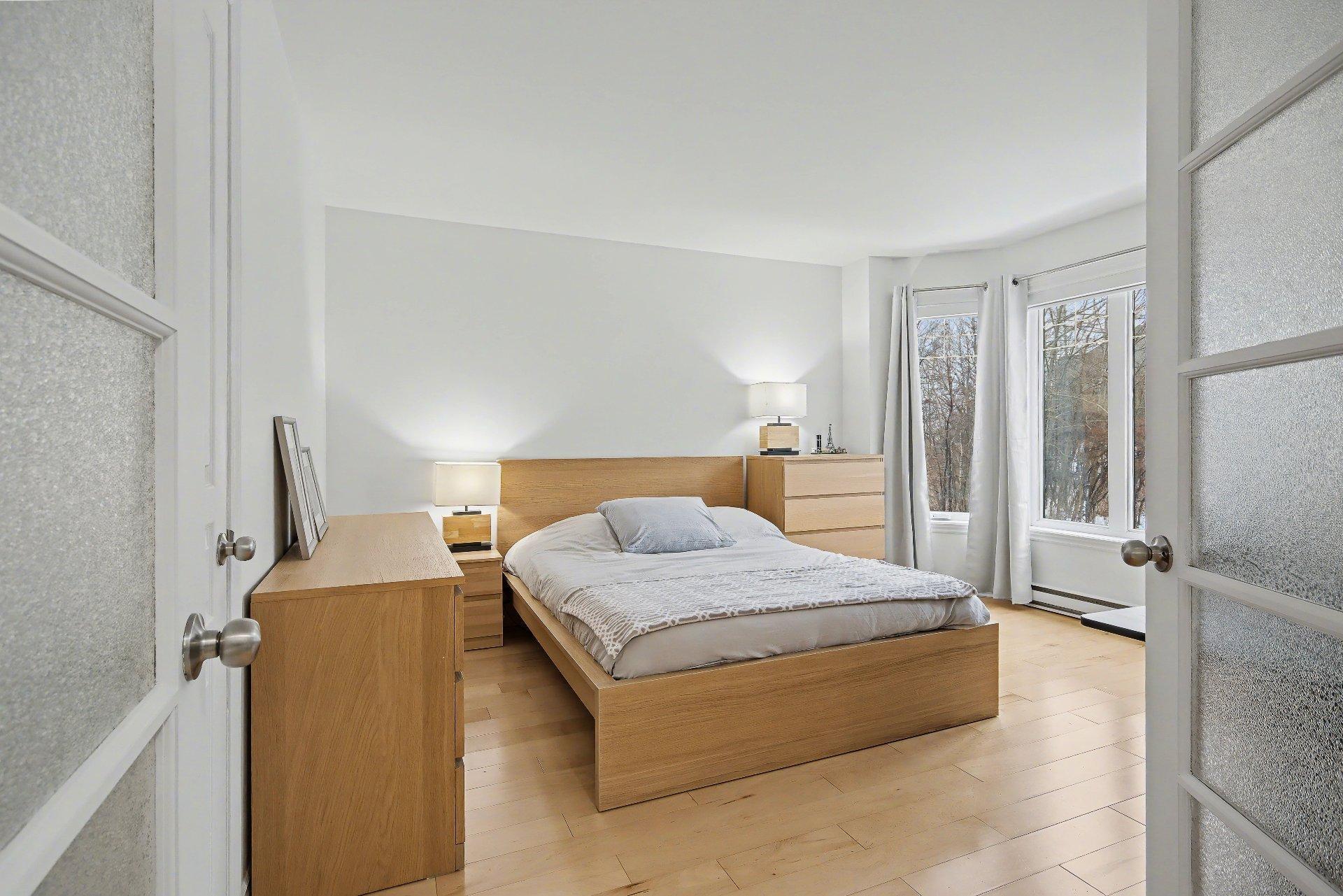 









190


Rue du Sanctuaire

, 5,
Sainte-Julie,




QC
J3E0B3

