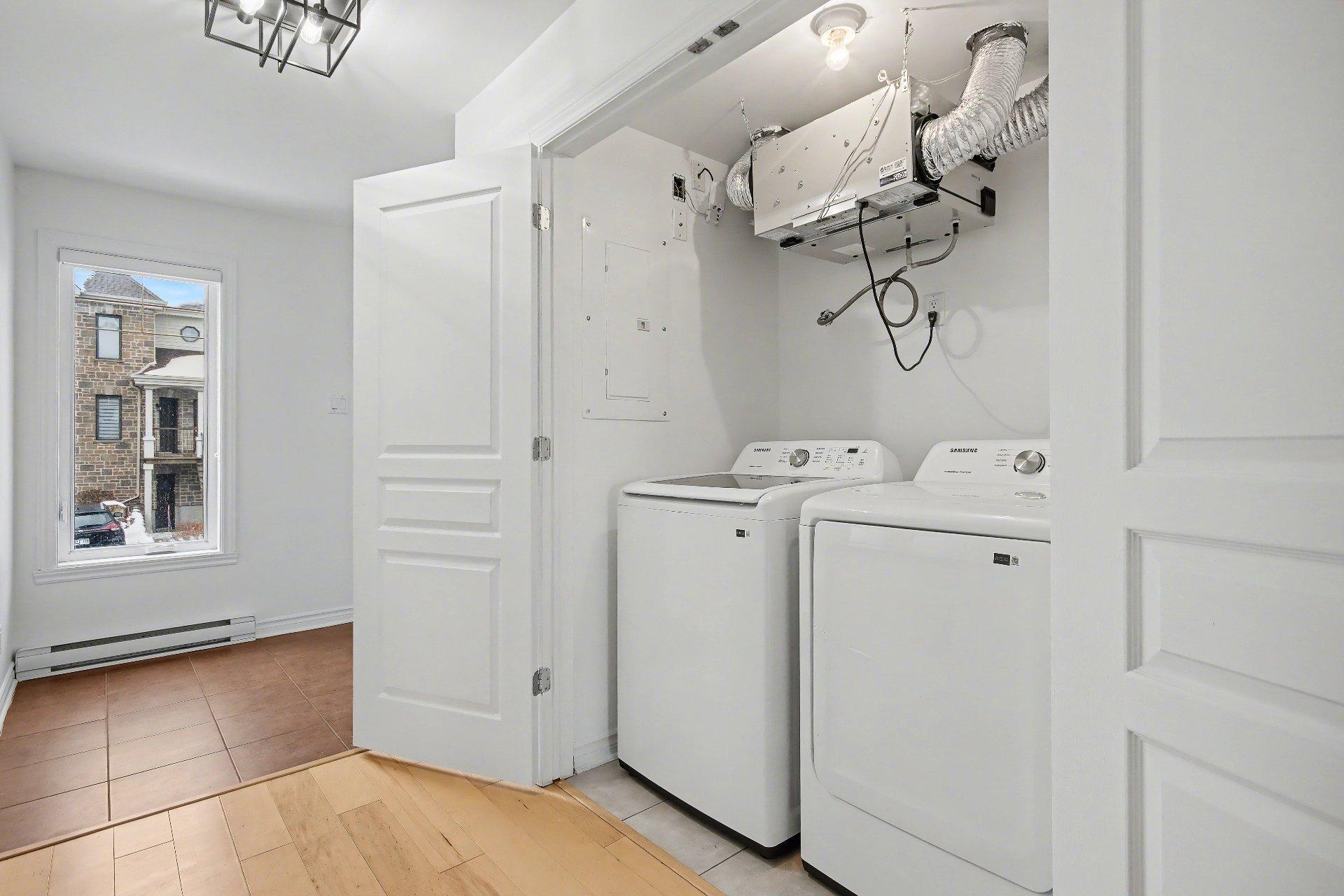 









190


Rue du Sanctuaire

, 5,
Sainte-Julie,




QC
J3E0B3

