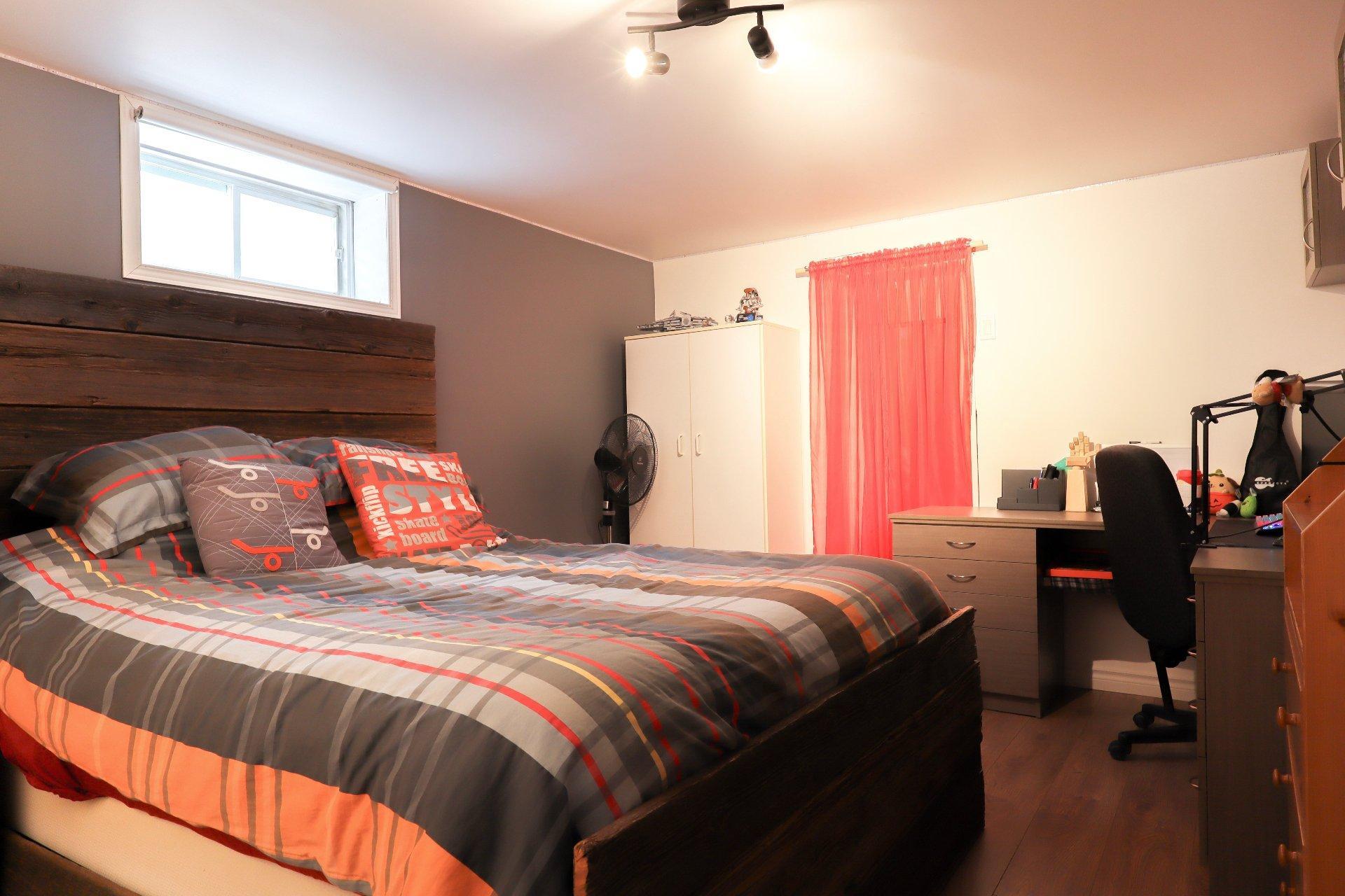 









2643


Av. Glenada

,
Shawinigan,




QC
G9N6L2

