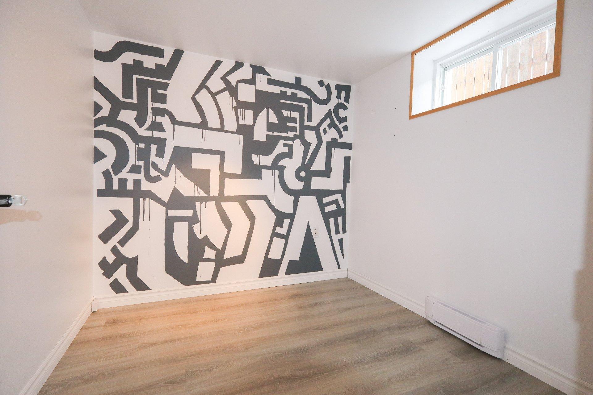 









2643


Av. Glenada

,
Shawinigan,




QC
G9N6L2

