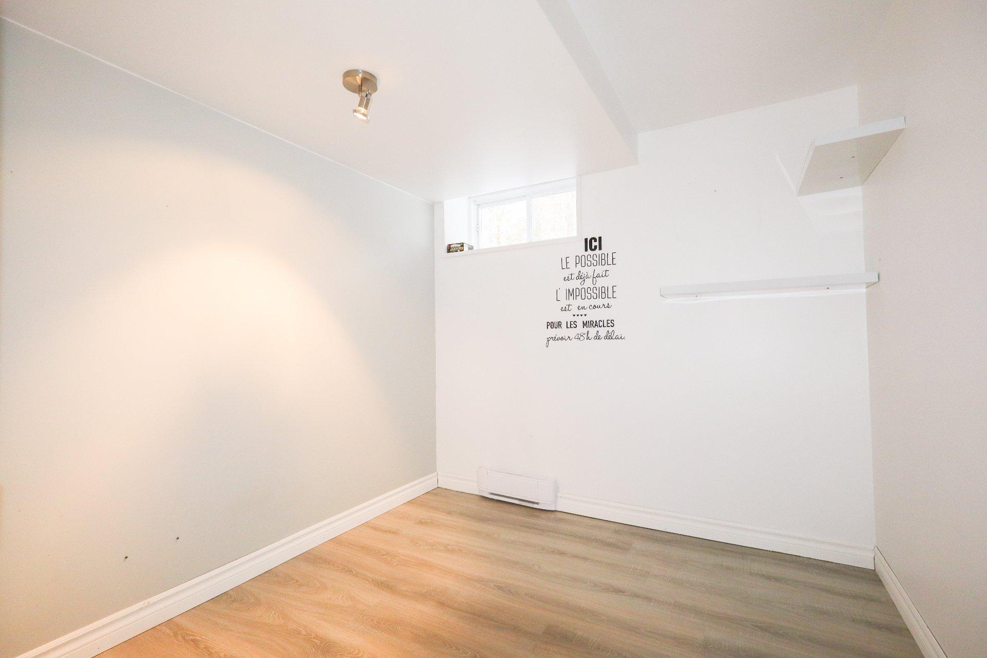 









2643


Av. Glenada

,
Shawinigan,




QC
G9N6L2

