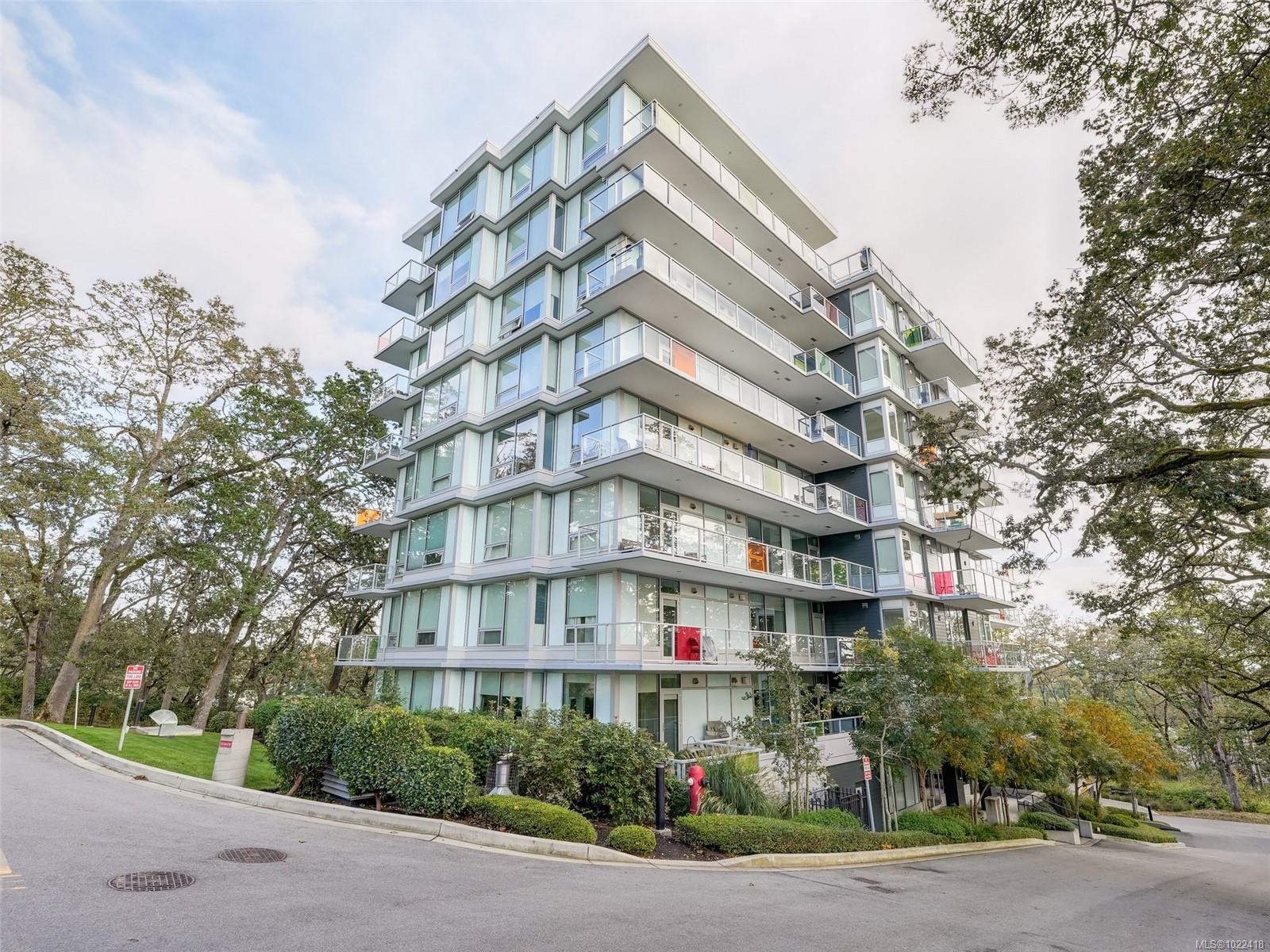 









4009


Rainbow Hill

Lane, 603,
Saanich,




BC
V8X 0B3

