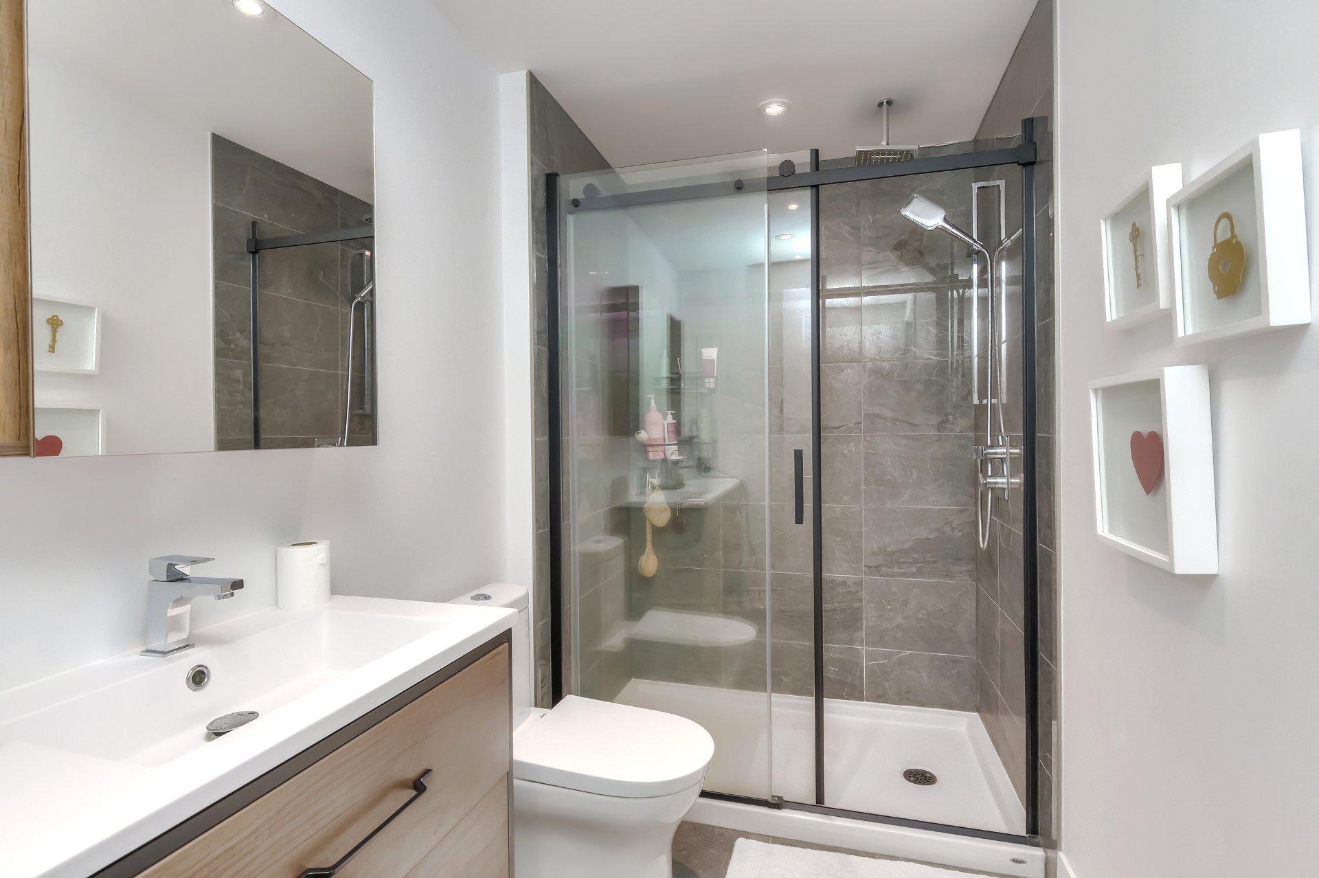 









365


Boul. Brunswick

, 511,
Pointe-Claire,




QC
H9R0H3

